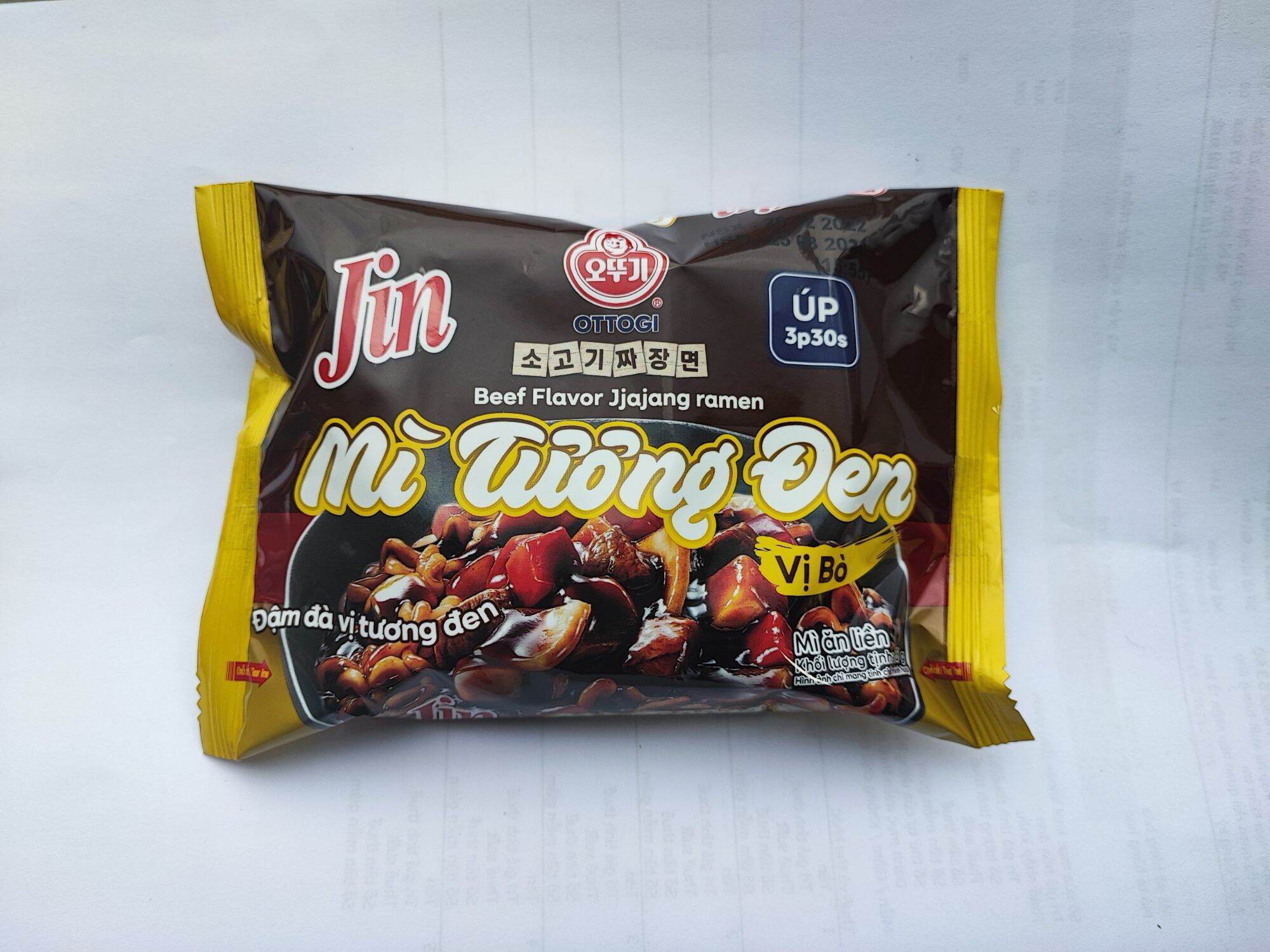 Mì ăn liền - Mì trộn tương đen vị bò Ottogi 75g