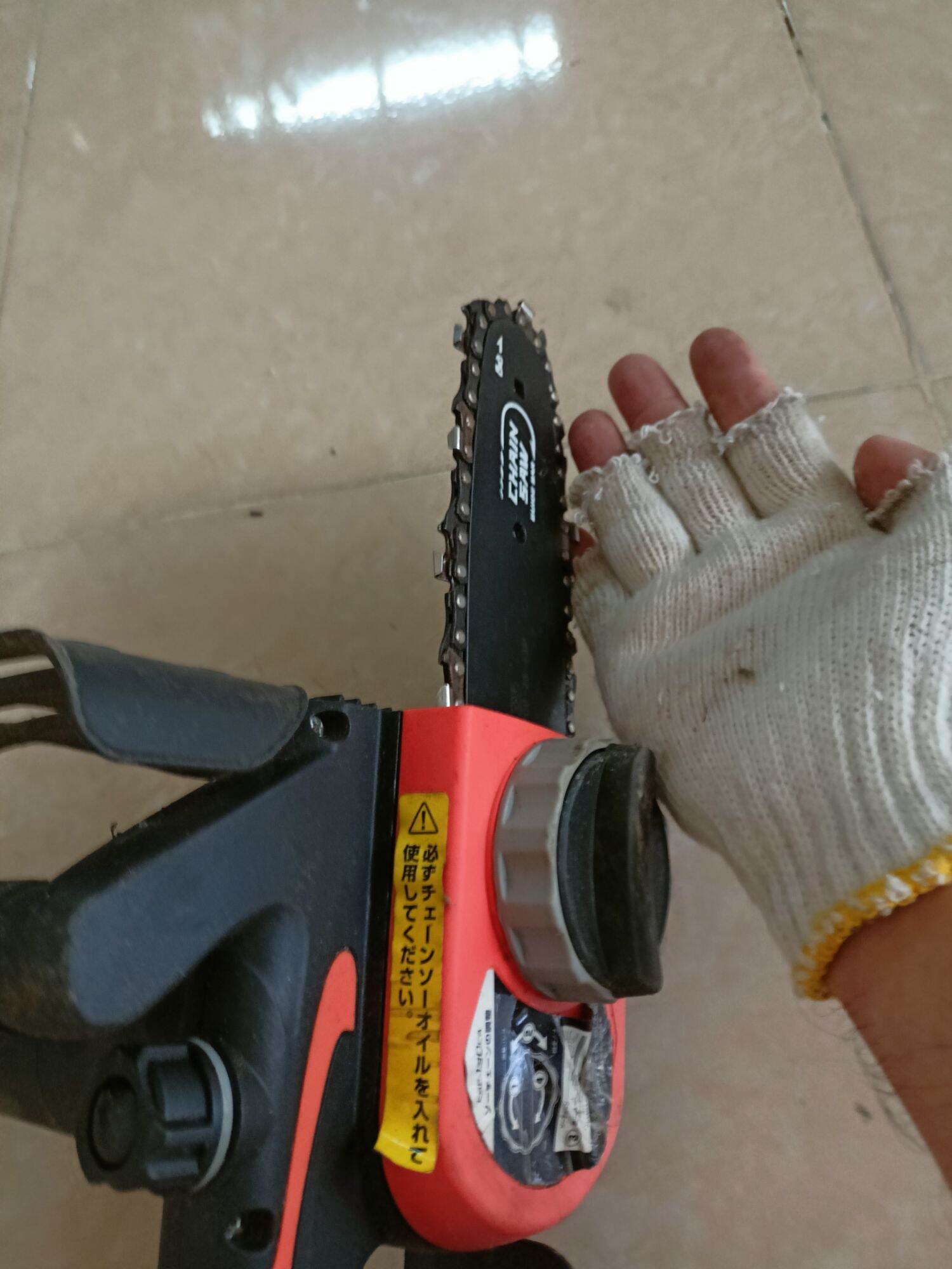 Cưa xích điện mini 100v Hàng Bãi Nhật