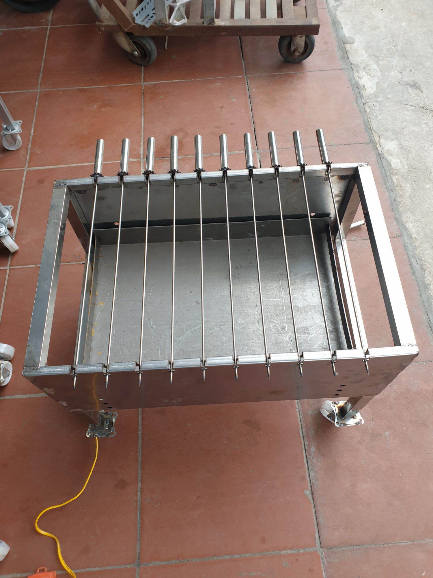 MÁY NƯỚNG 10 XIÊN CHẤT LIỆU INOX