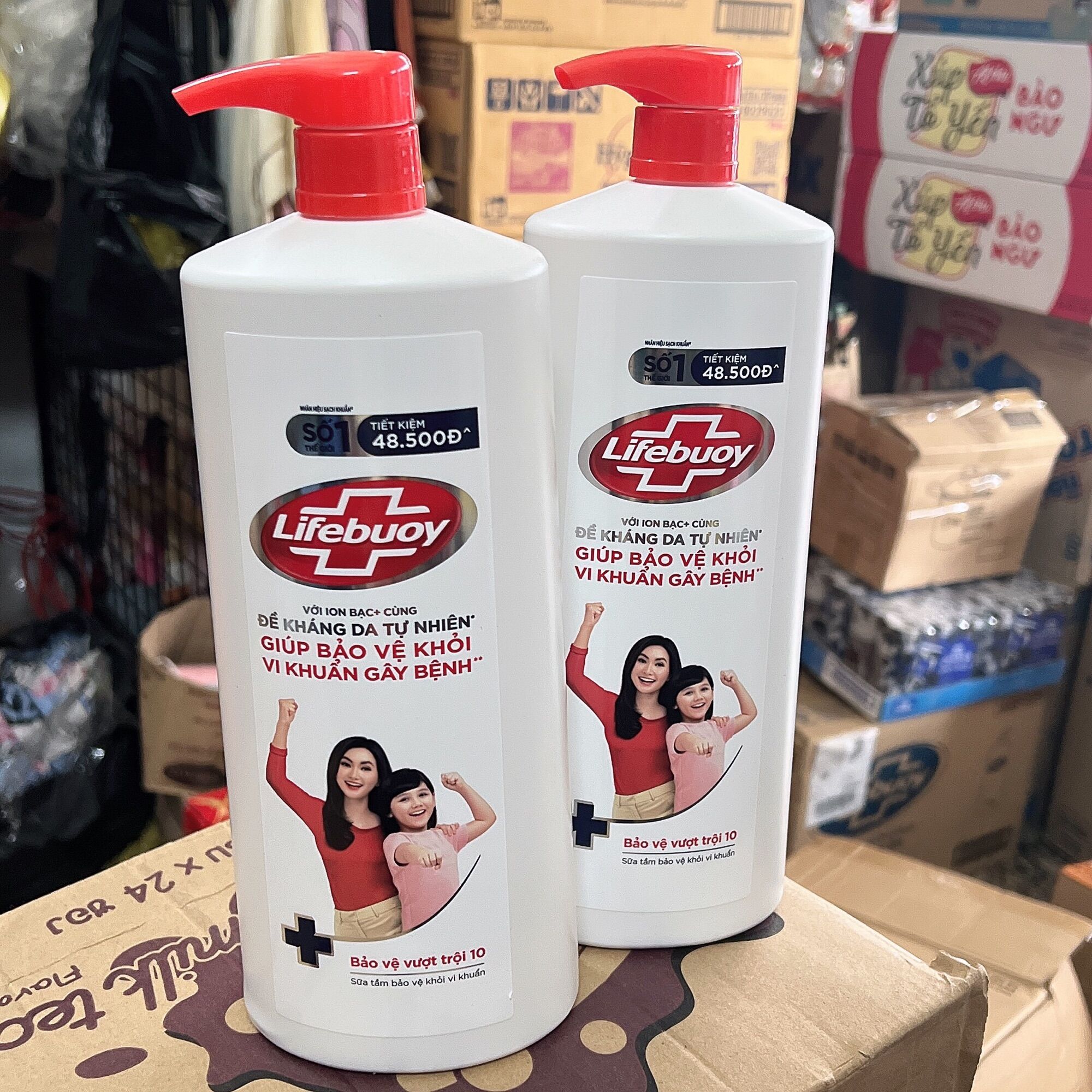 Lifebuoy sua tam 1kg : 1kg1 chai siêu thơm
