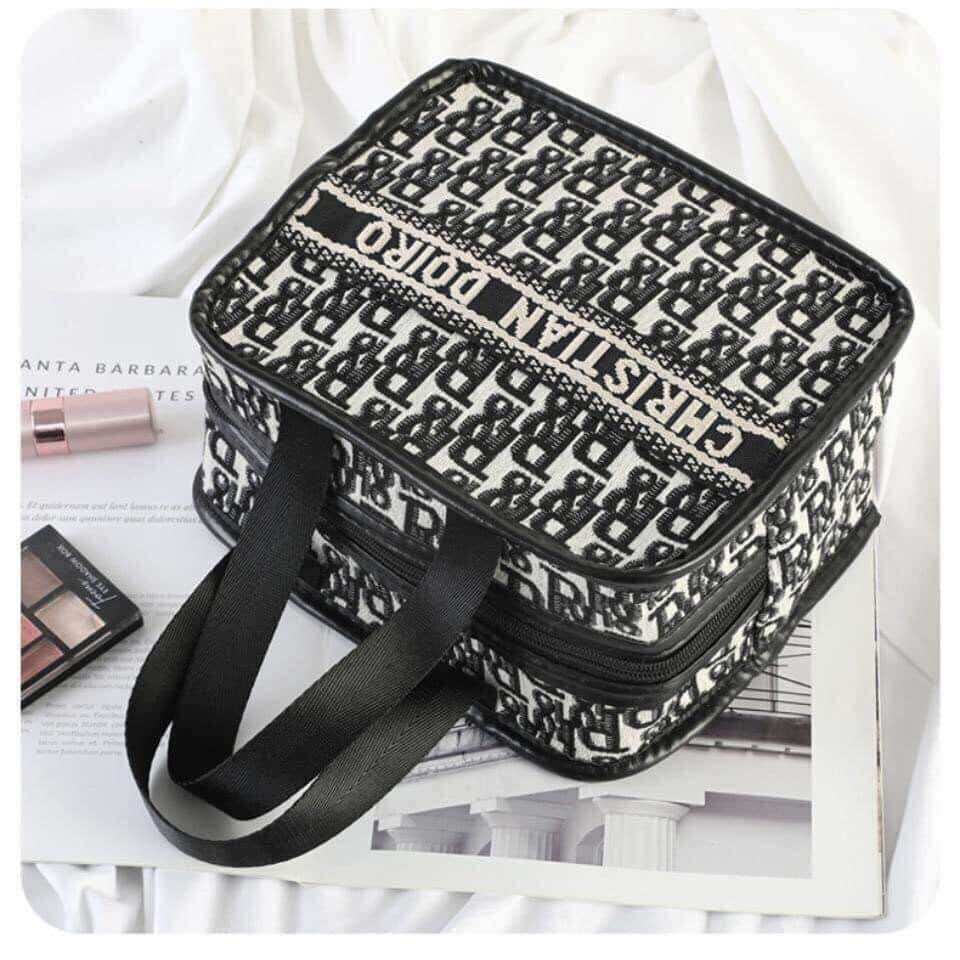 Túi đựng mỹ phẩm Dior
