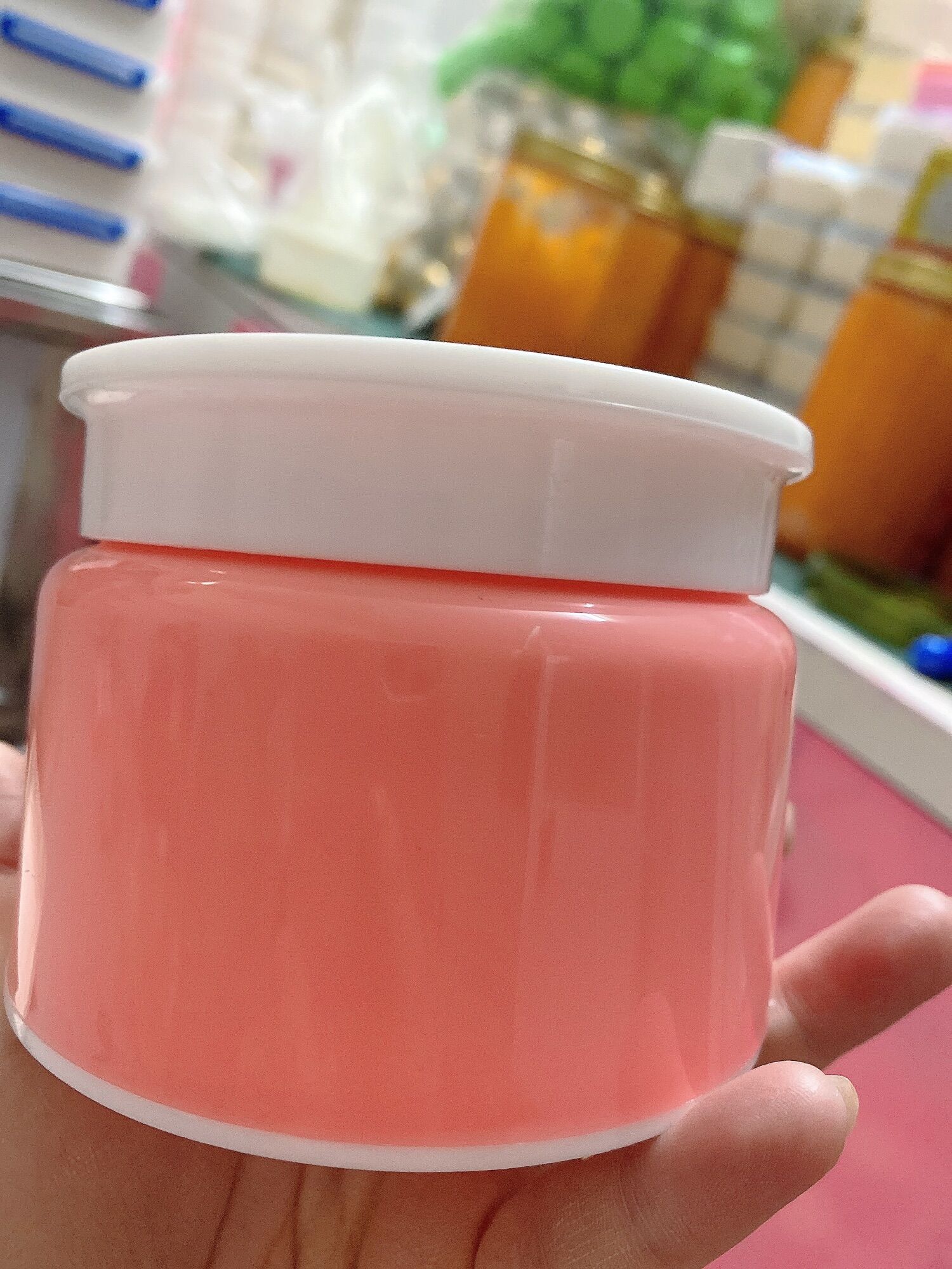 Hủ dùng  đựng kem 200g Hồng xinh