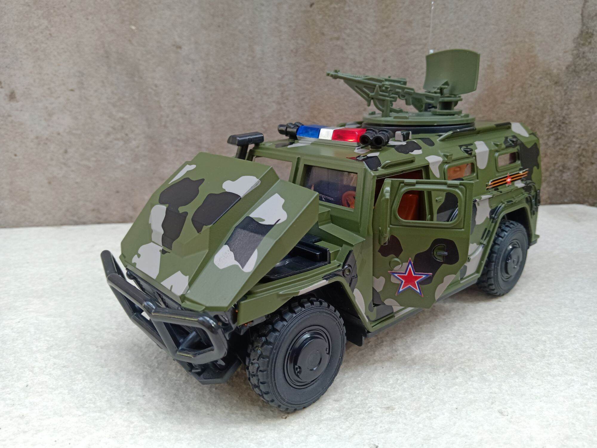Mô hình xe Quân sự Tiger M Nga 1:24