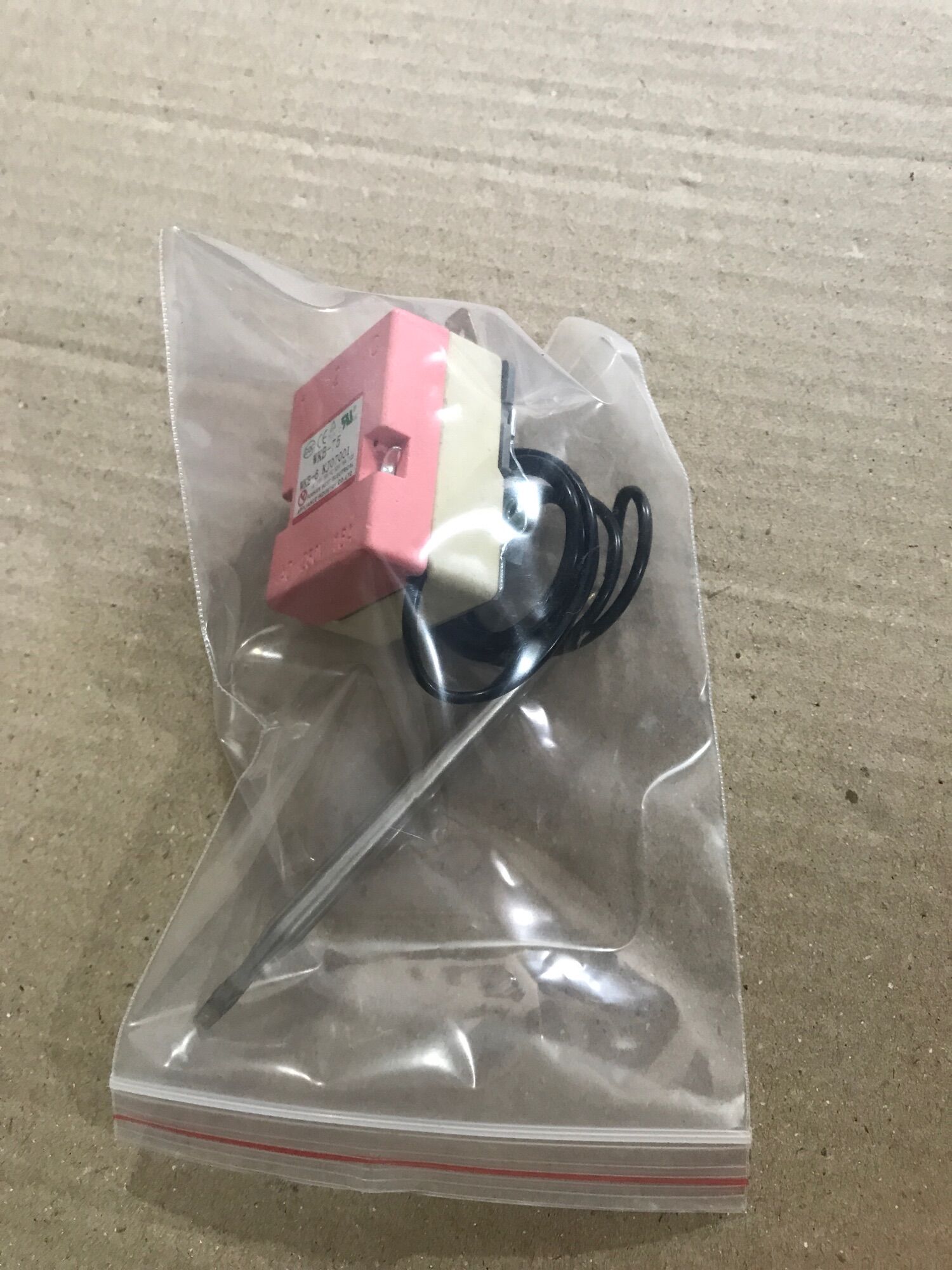 Rơ le Nhiệt Bình Nóng Lạnh