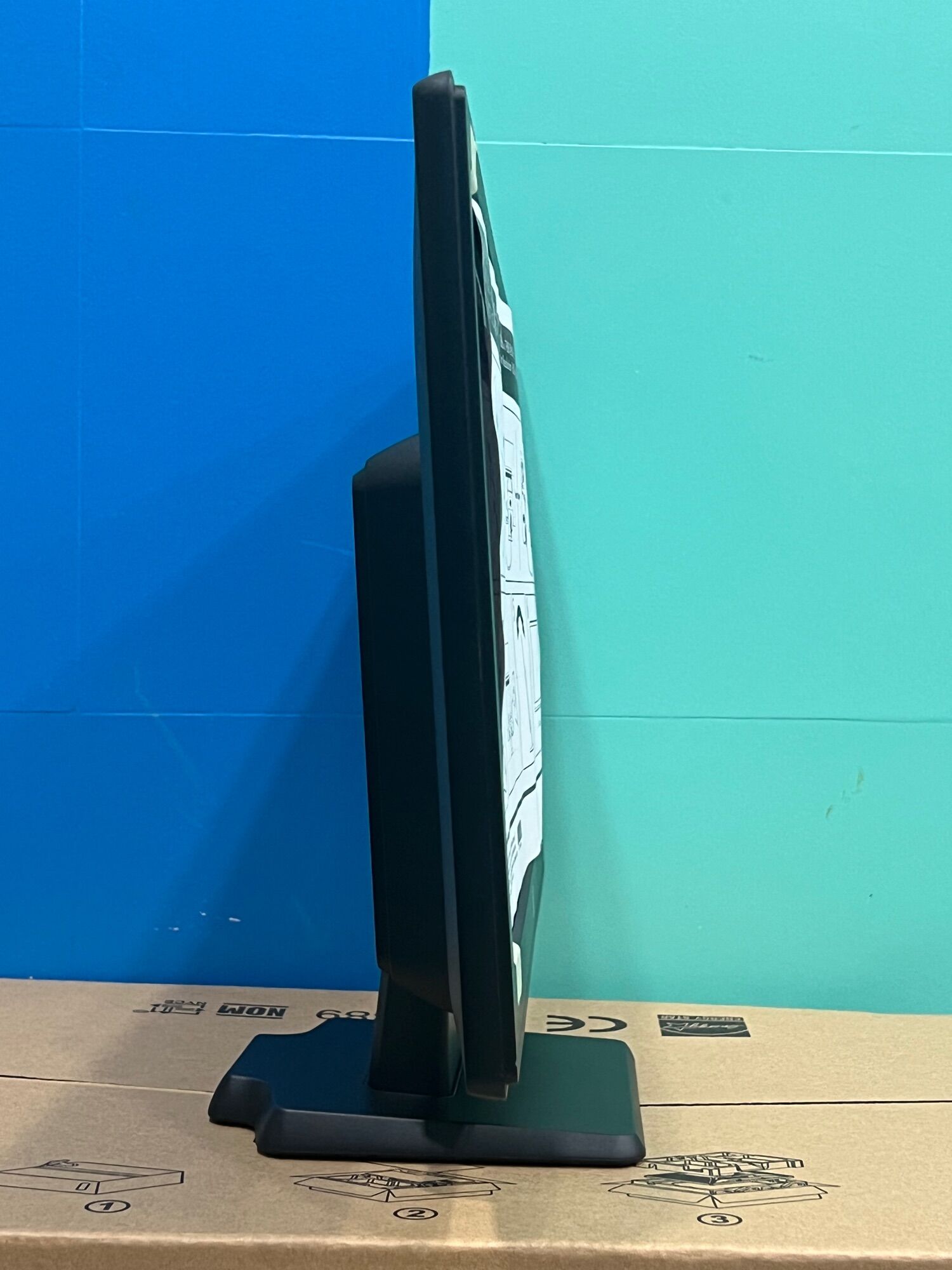 Màn Hình Máy Tính HP V195 19.5inch/HD+/5ms/VGA/FullBox
