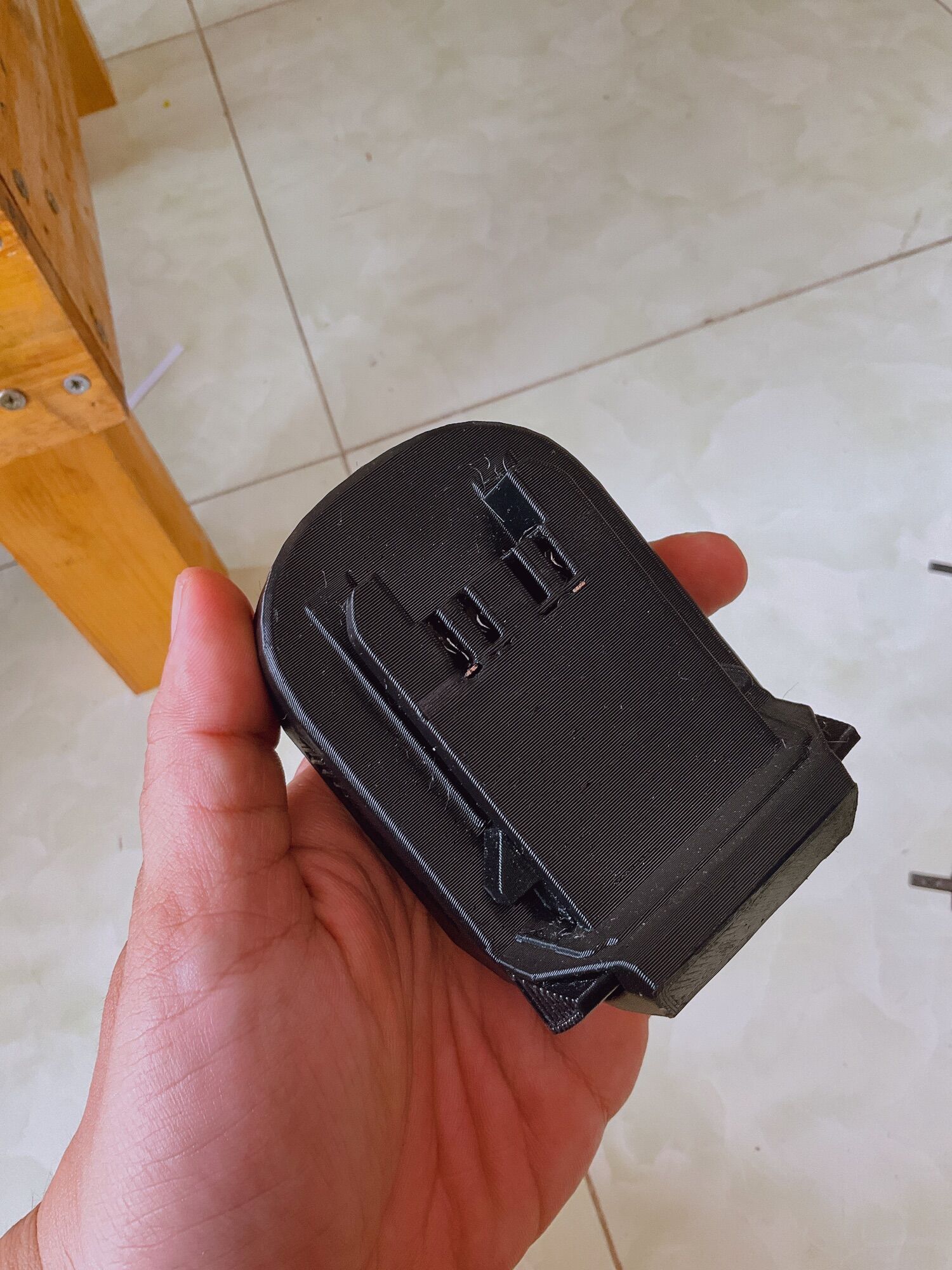 Nsv đế chuyển pin makita sài máy milwaukee