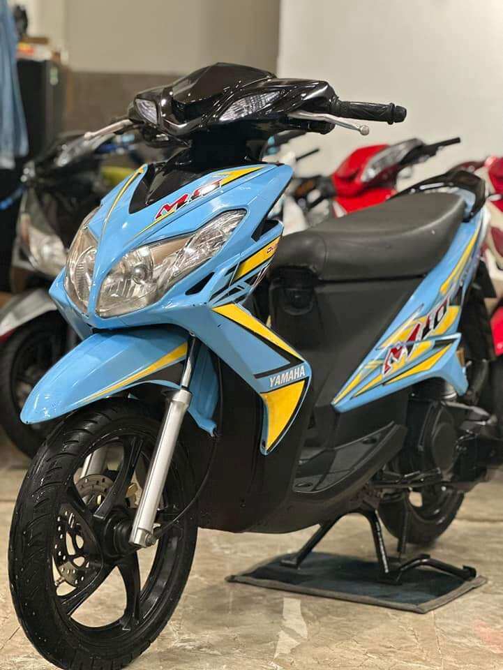 Tem dán xe Luvias . Mẫu tem rời dán xe xanh nitron cực đẹp