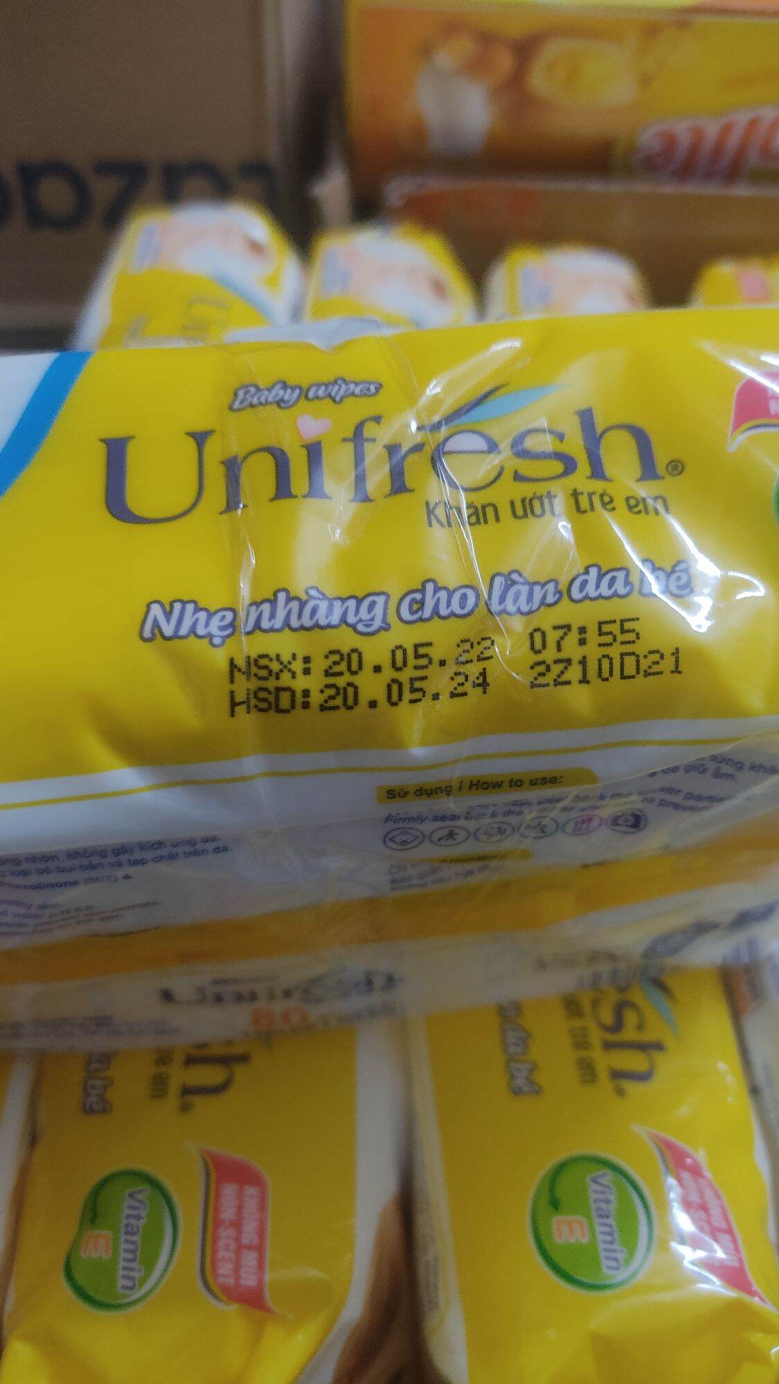 Khăn Ướt Unifresh Family (80 Miếng) không mùi