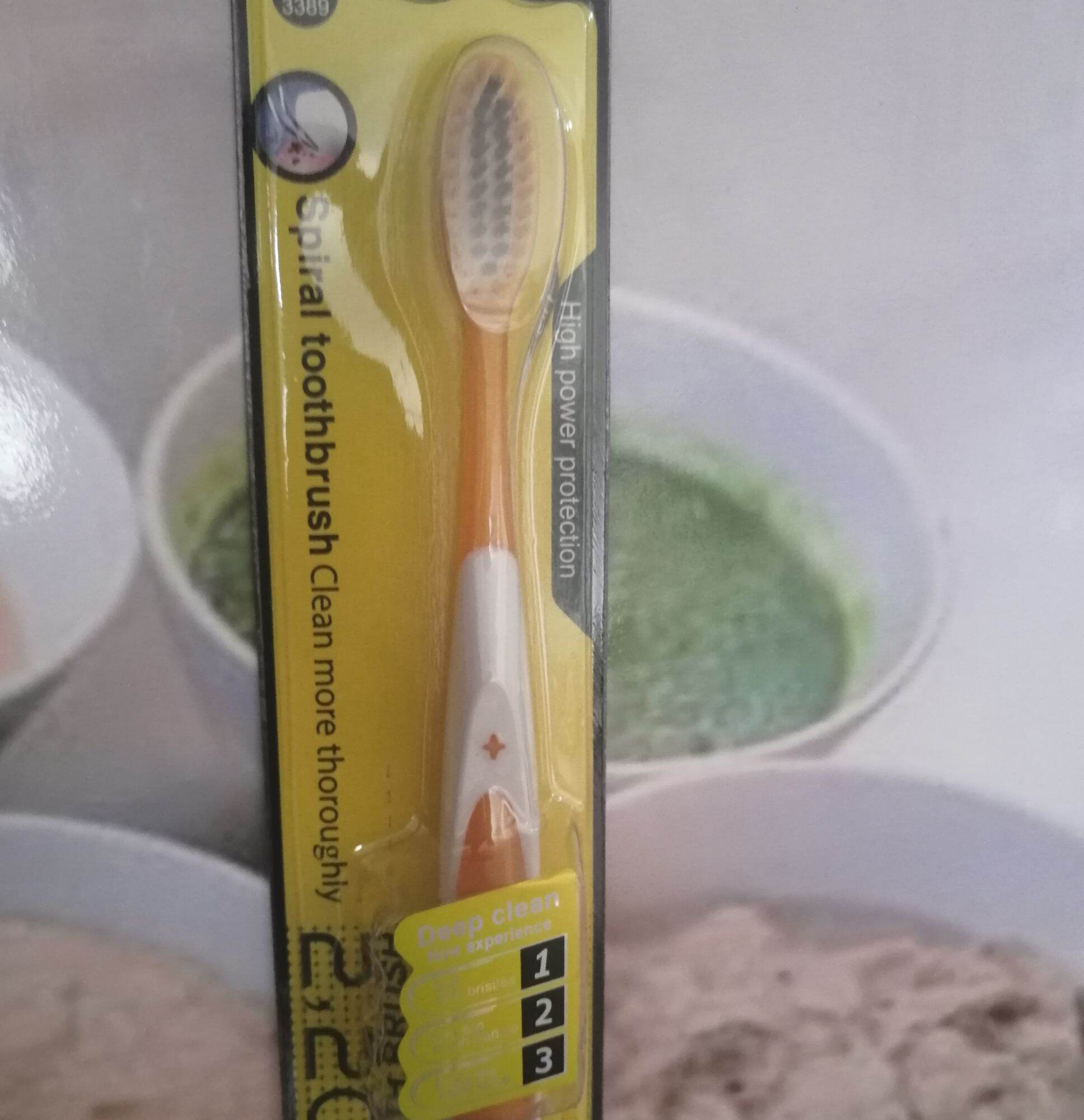 Bàn chải đánh răng người lớn