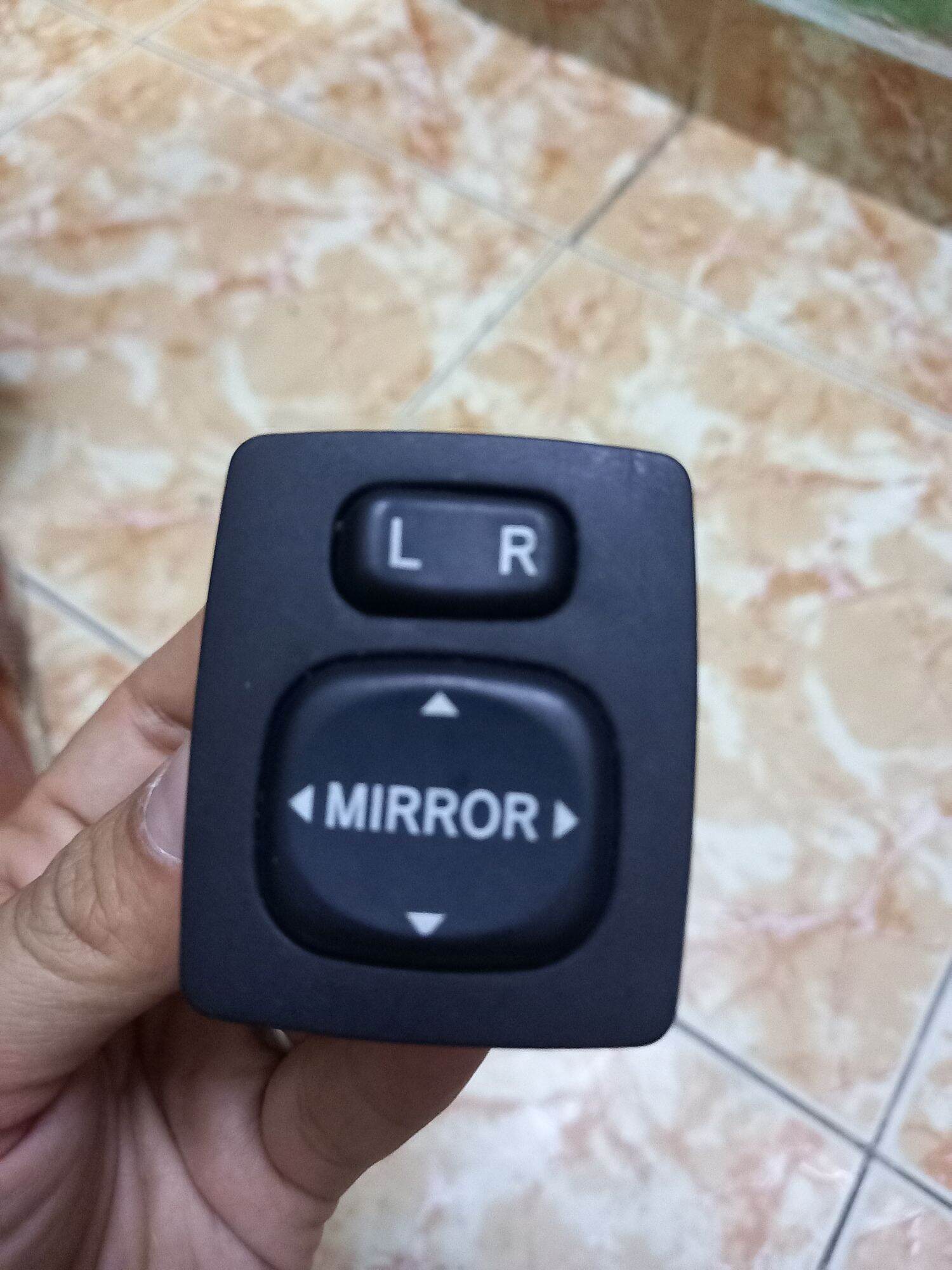 Công tắc chỉnh gương tháo xe -innova/vios/camry/altis