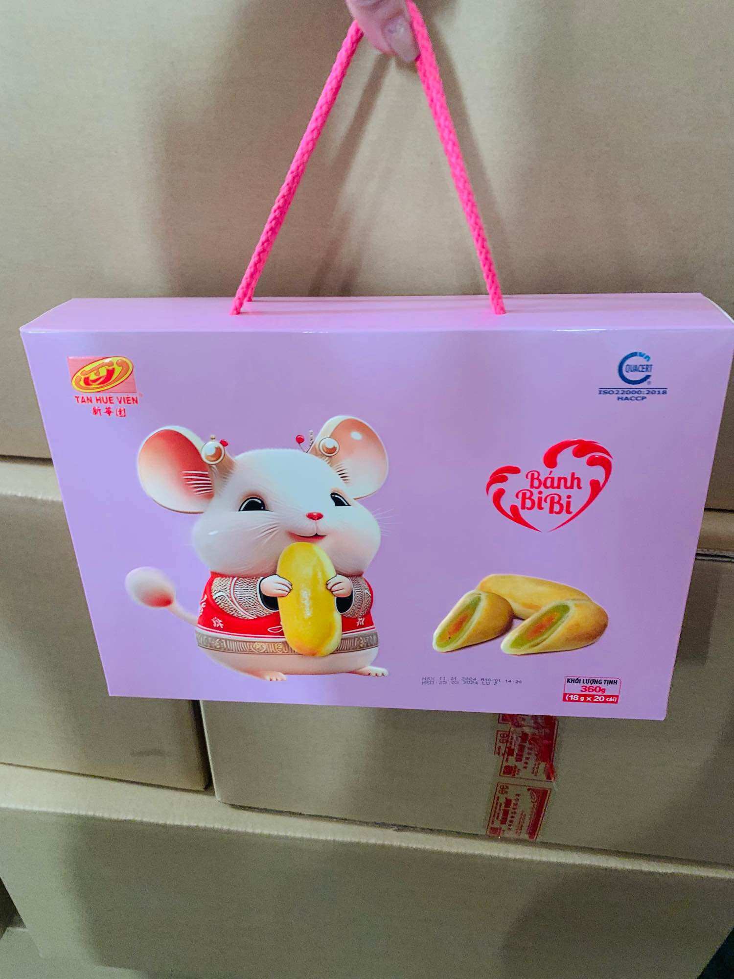 Bánh BiBi Tân Huê Viên (hộp quai xách sang trọng) (20 bánh) (ít ngọt, làm từ đường trehalose)