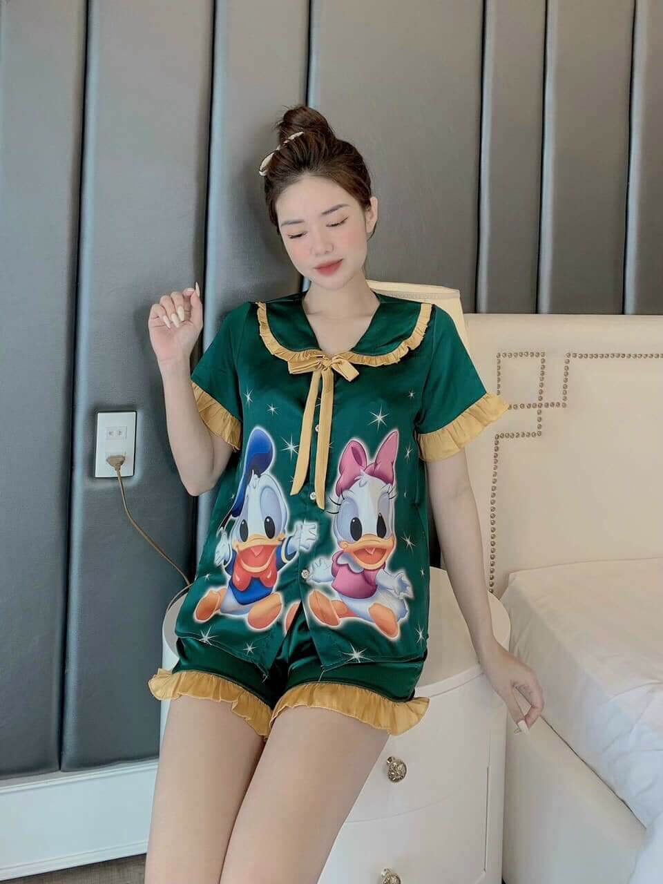 Bộ đùi lụa satin vải mát và mịn size từ 40kg - 60kg