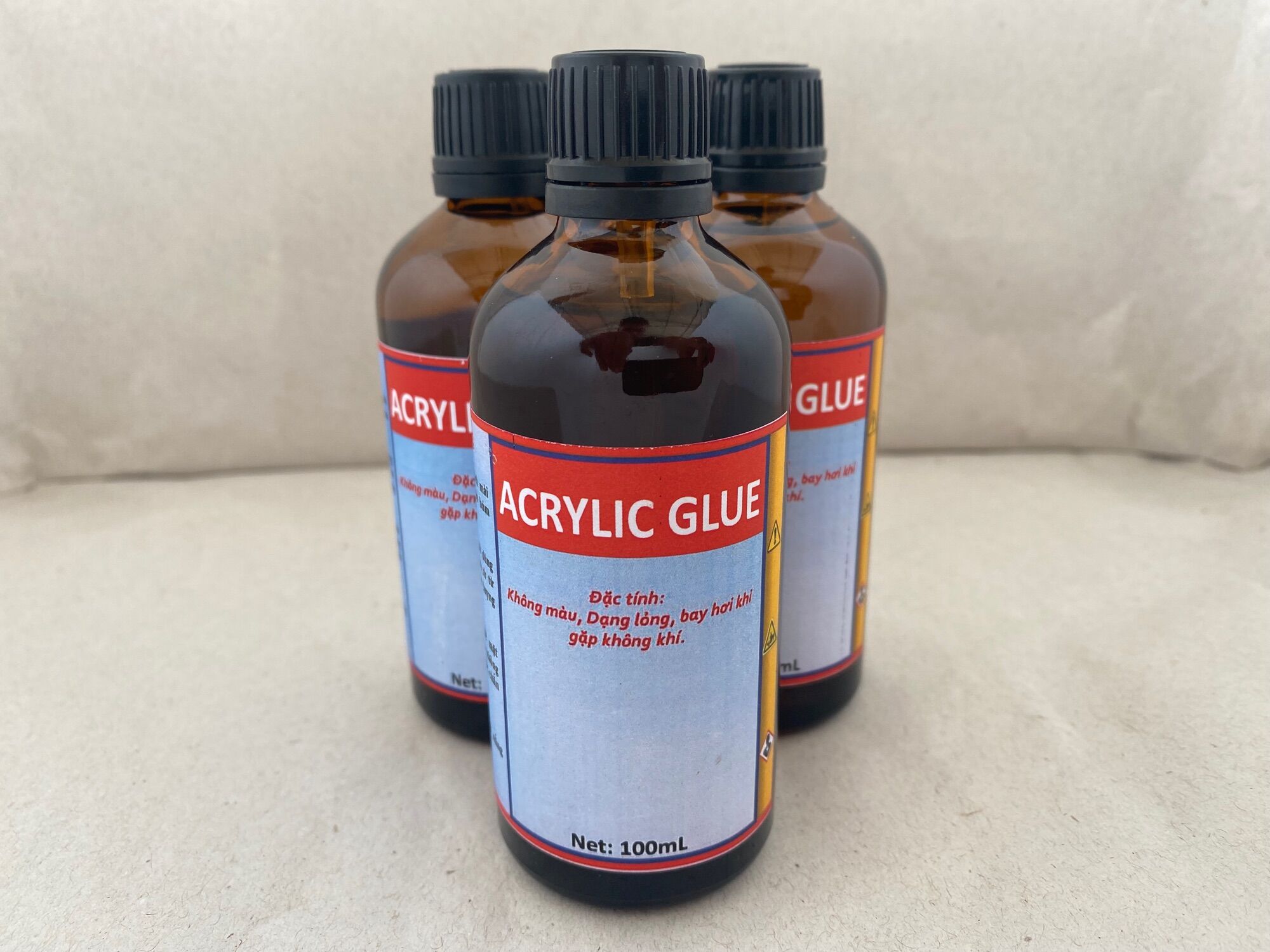 Keo lạnh dán Mica trong Acrylic Glue.