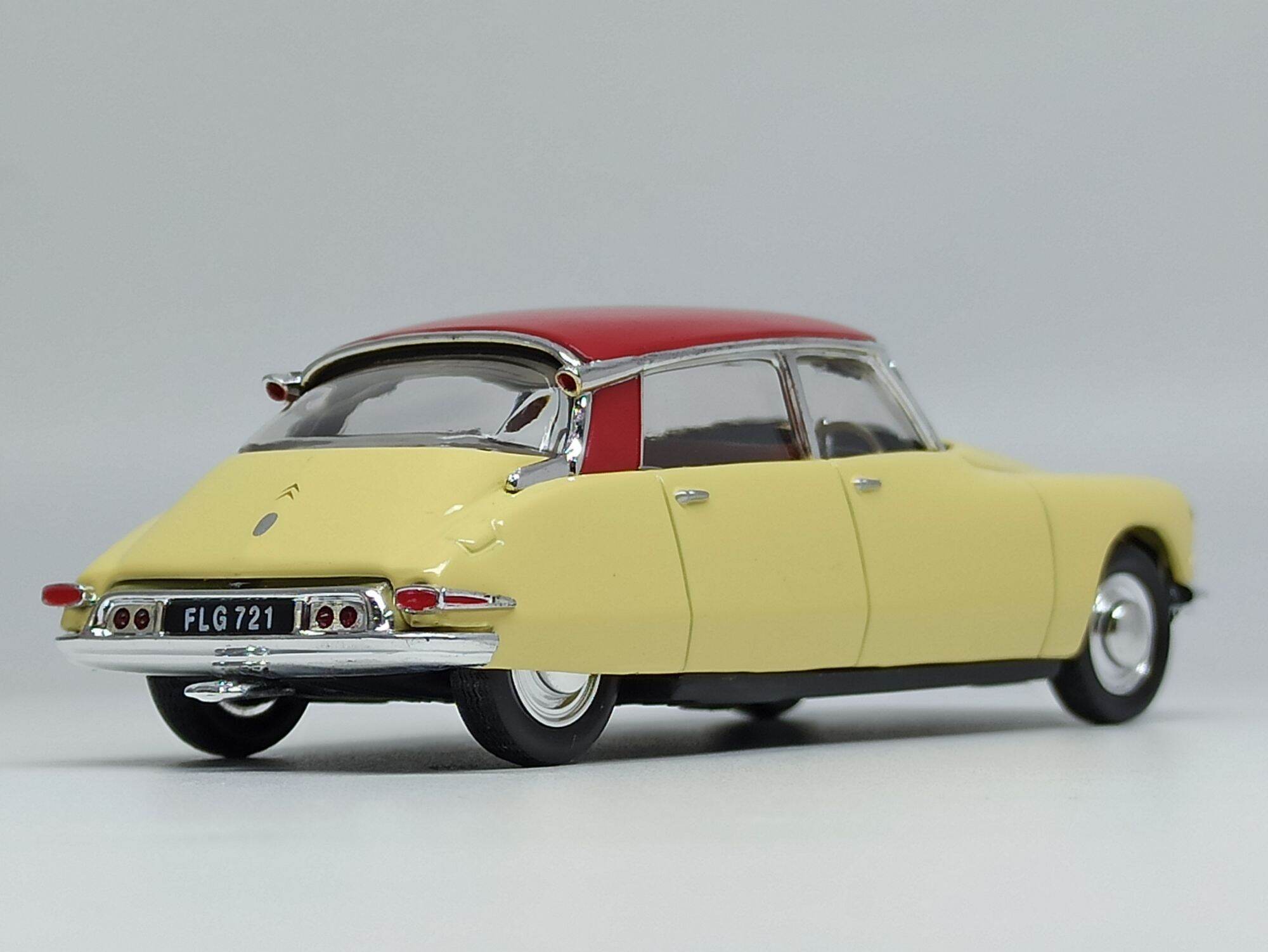 Mô hình xe Citroen DS19 Slough 1956