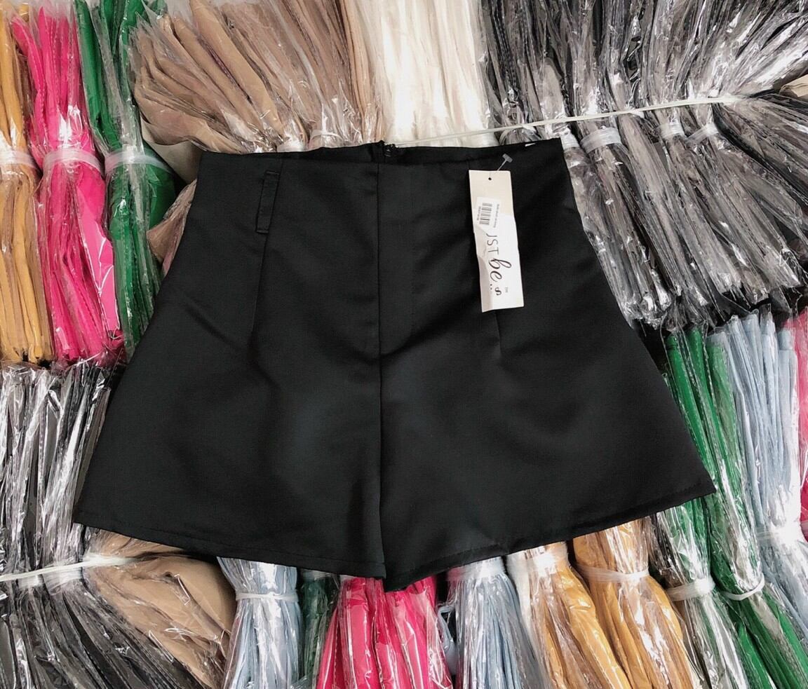 Quần Short Vải Bóng