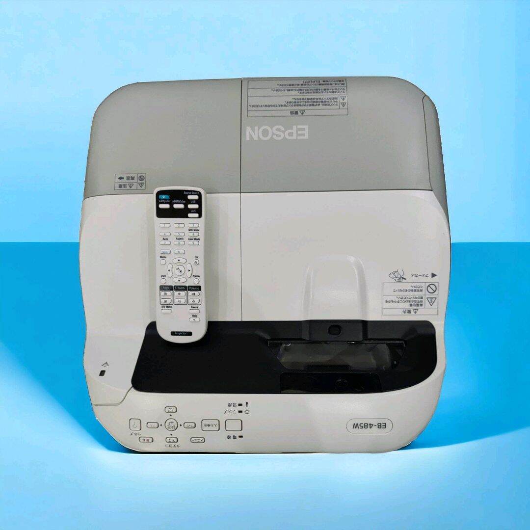 Máy chiếu siêu gần epson eb - 485wt hàng đã qua su dung. máy mới dùng hơn 1092h
