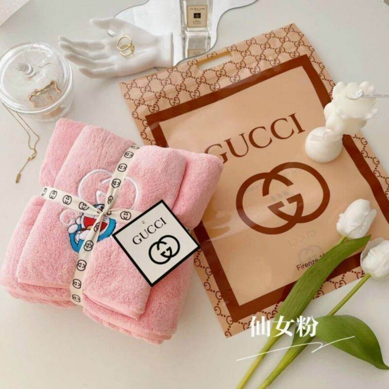 Set khăn gucci doraemon