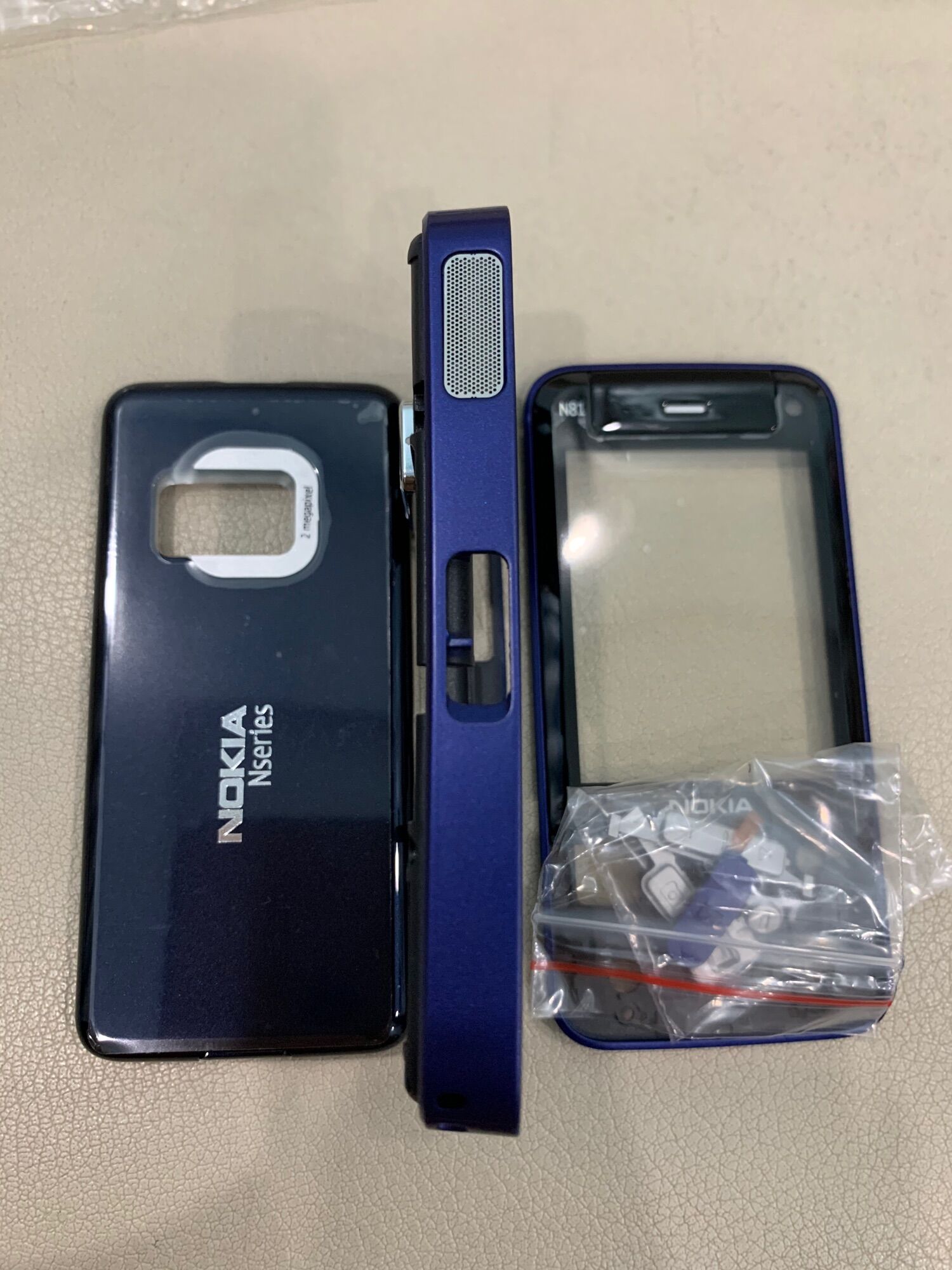 Vỏ kèm sườn nokia N81-2g