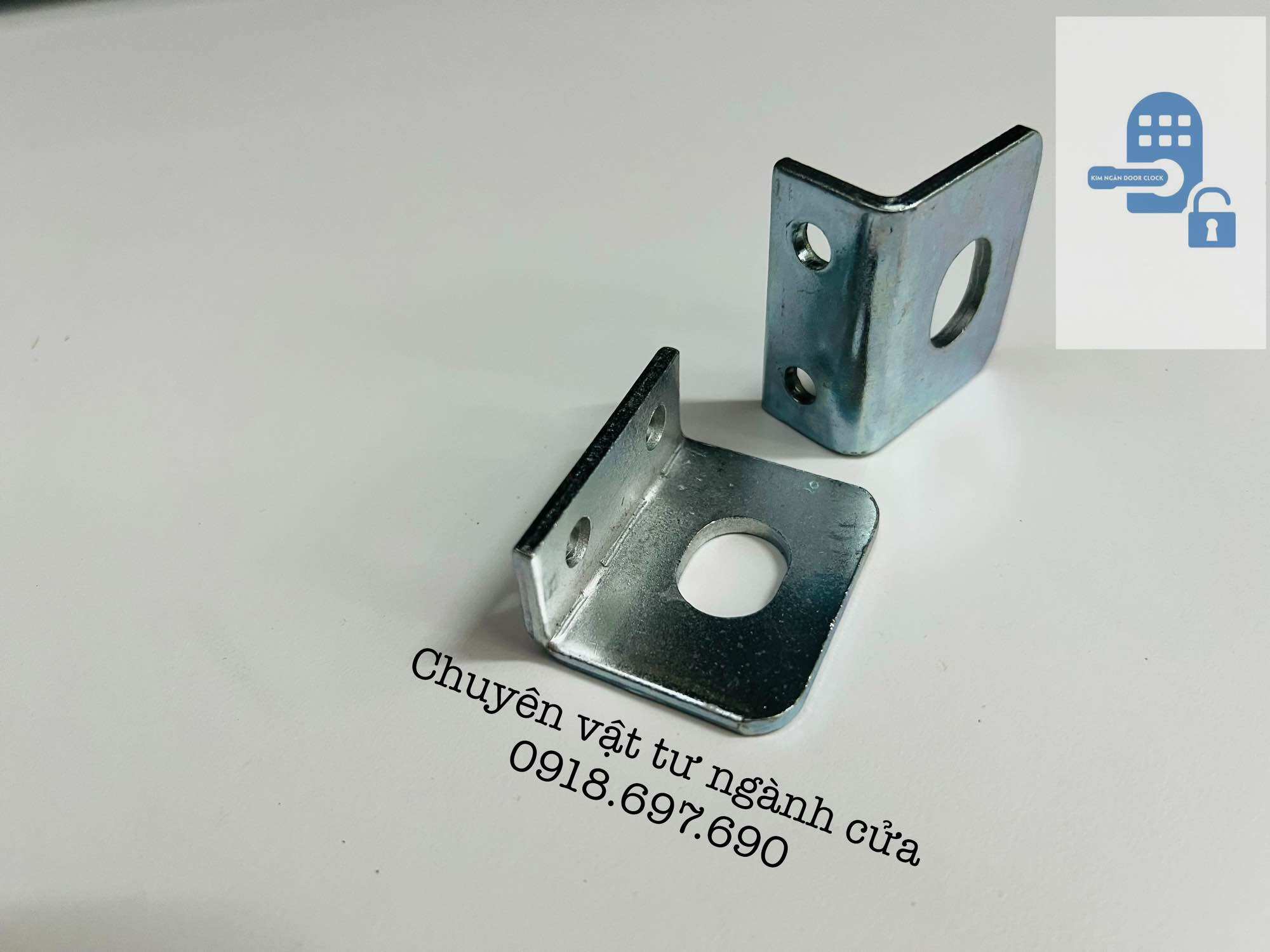 Bát móc ổ khoá lớn - nhỏ