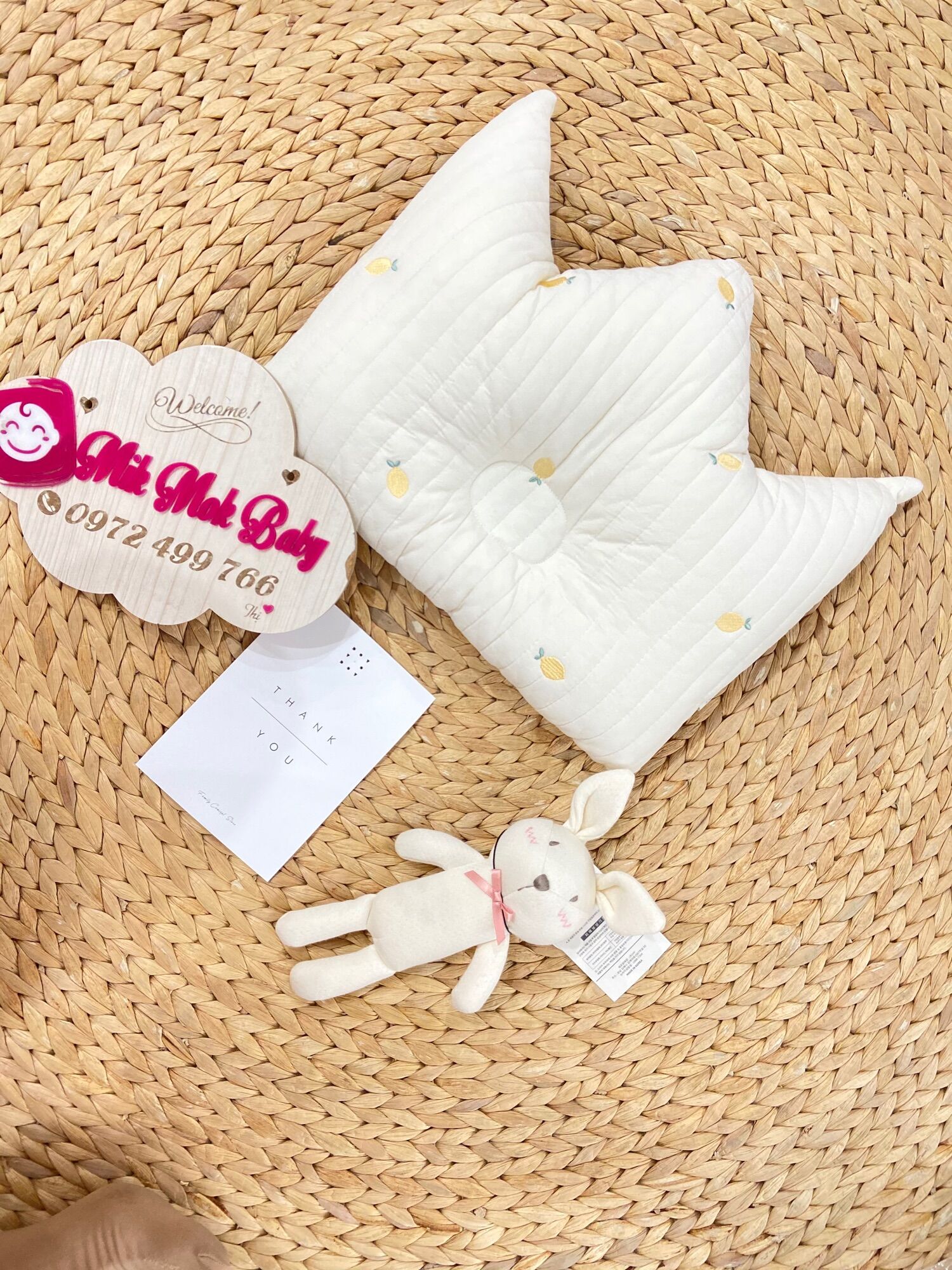 Gối vương miện hàn quốc DOTTODOT & MALOLOTTE