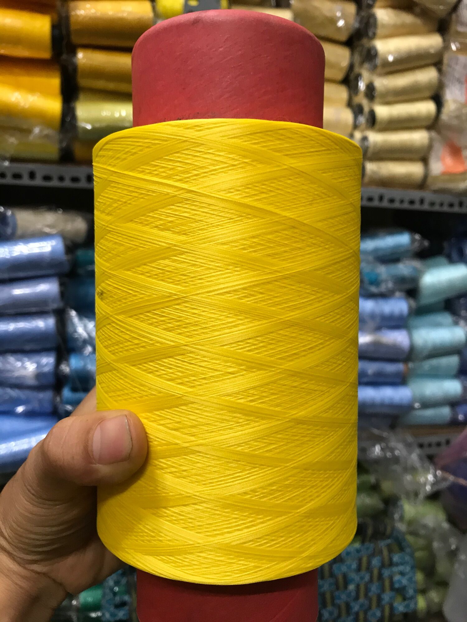 Tơ vắt sổ màu vàng cúc 150d