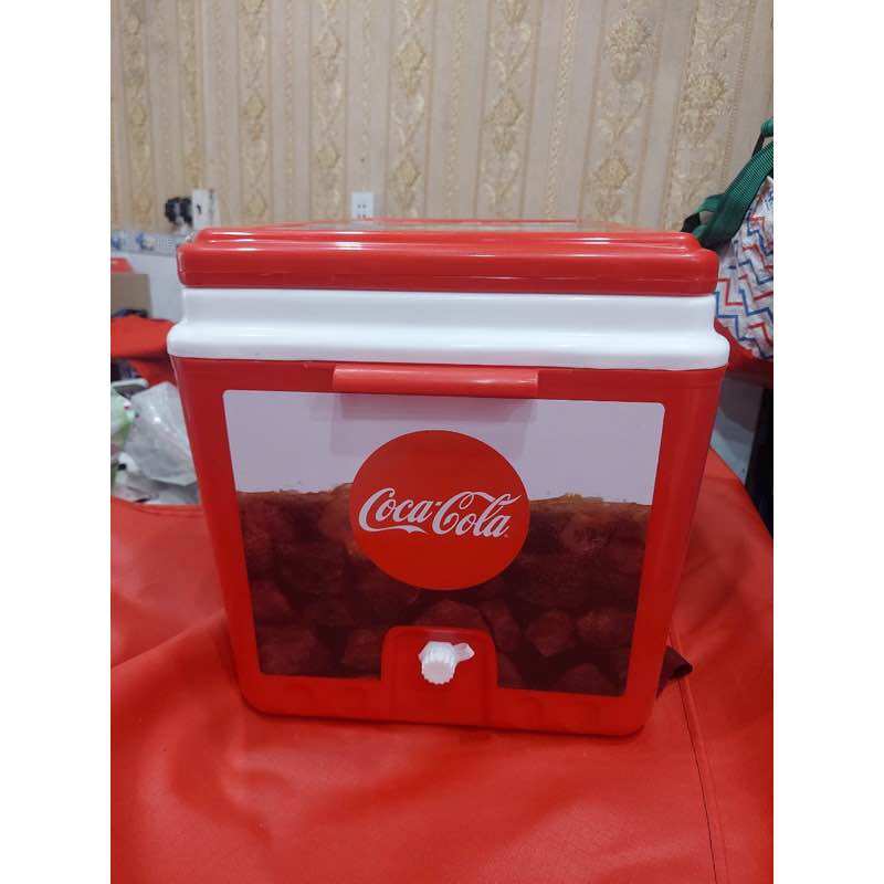 Thùng đá  35L có van xả nước ở đáy