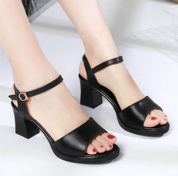 Giày sandan gót vuông bản 7f