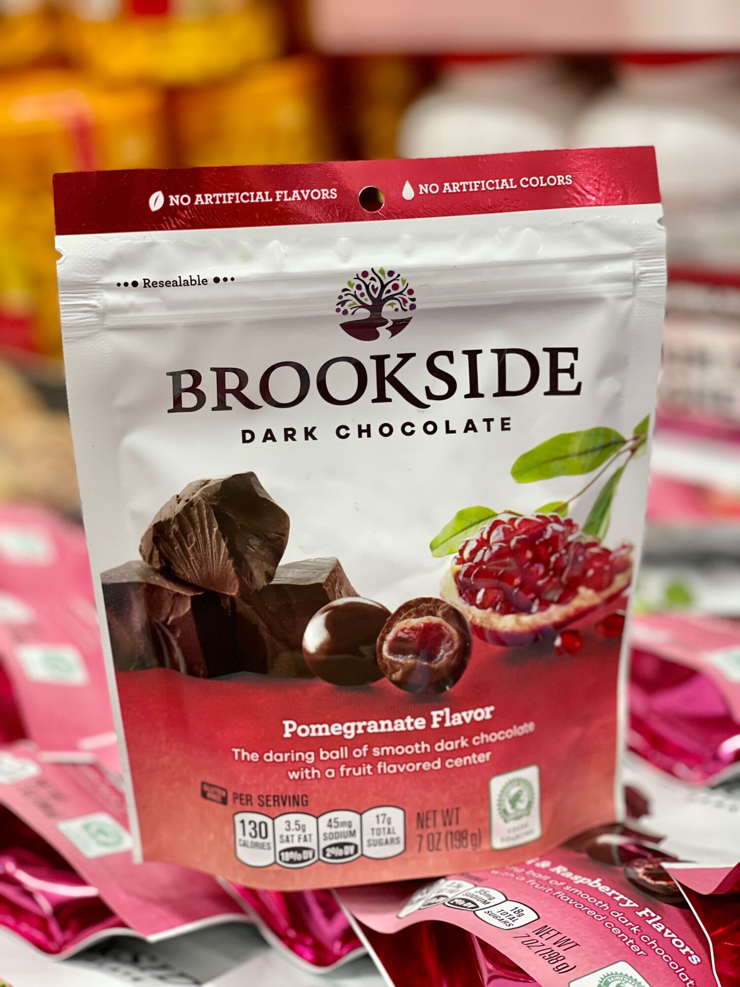 Socola đen nhân trái cây 3 vị Brookside 198gr
