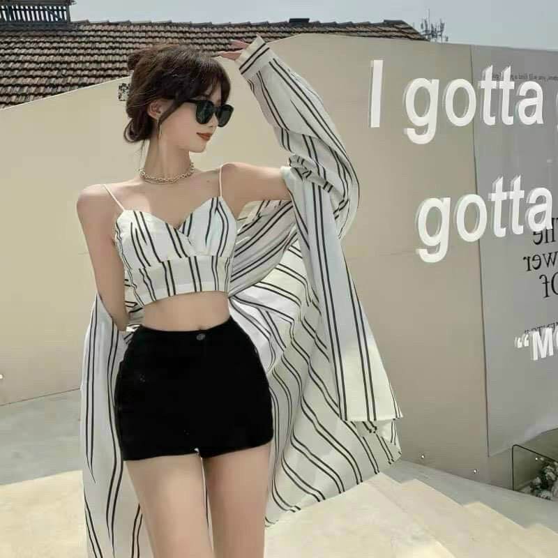 Set áo bra kèm sơ mi kẻ đi biển