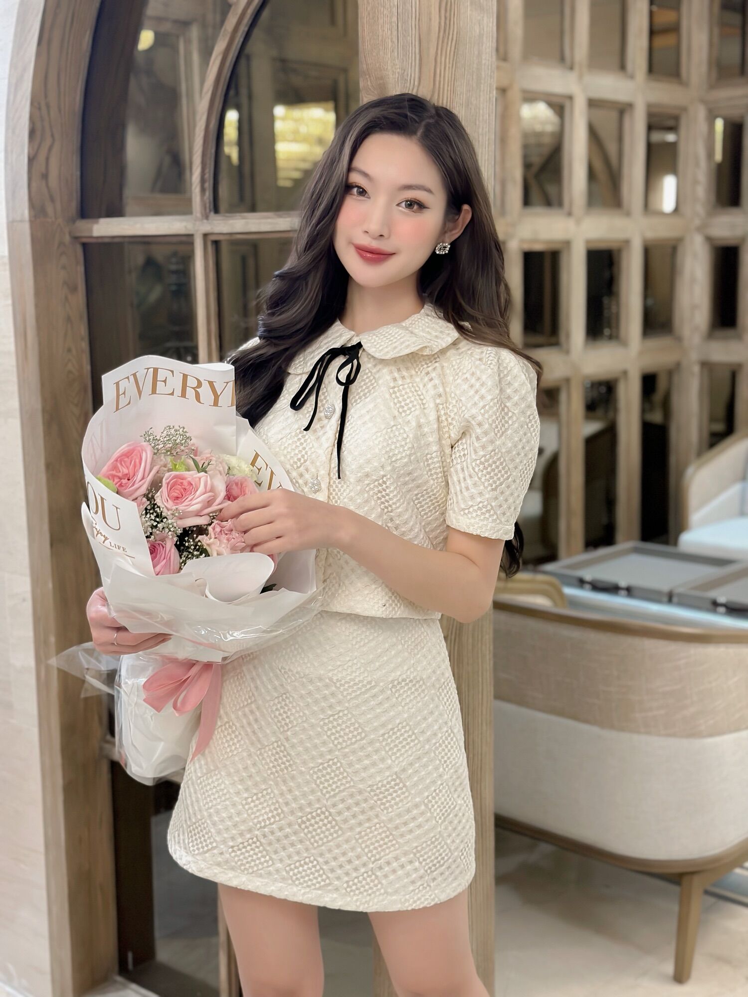 Set Áo ren cổ cánh sen Laura by Clara ruby design