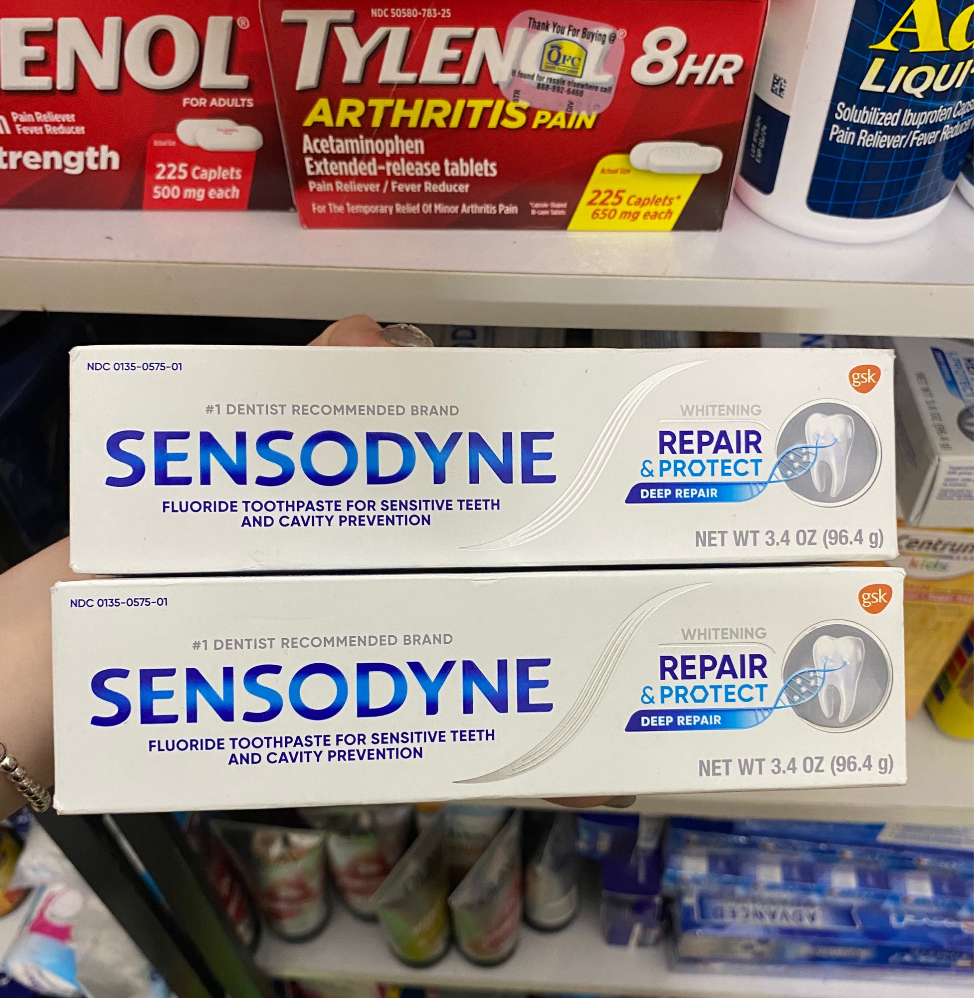 Kem Đánh Răng Sensodyne Repair & Protect 96.4g cho răng nhạy cảm