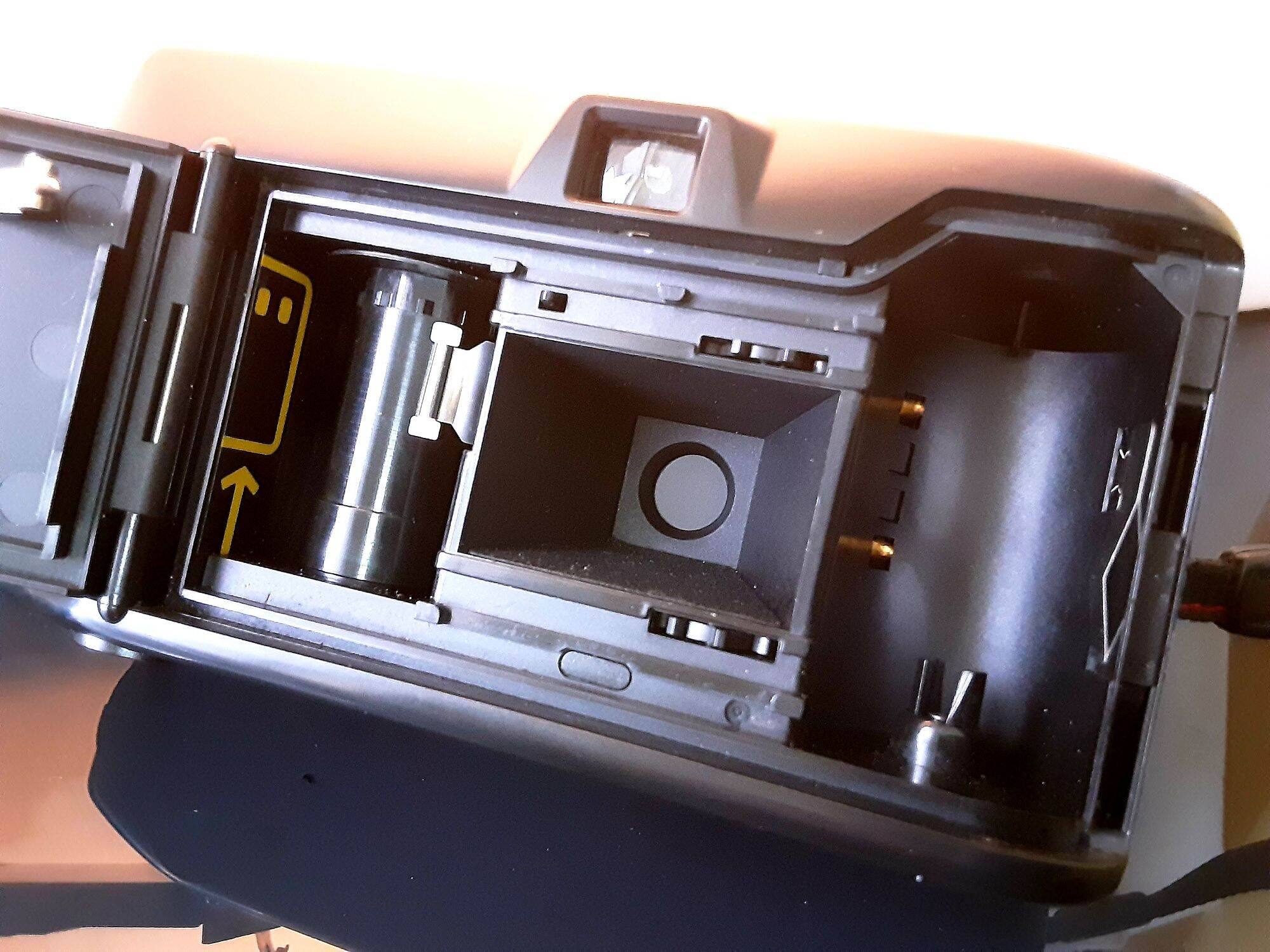 Máy ảnh film Panasonic