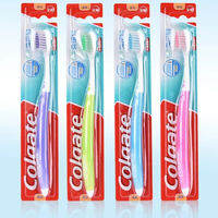 Colgate | Bàn Chải Đánh Răng Lông Mềm Dành Cho Người Lớn Với Đầu Bàn Chải Siêu Dày Giúp Làm Sạch Sâu Nướu Nhạy Cảm, Chăm Sóc Răng Miệng Hàng Ngày - Chất Liệu PP