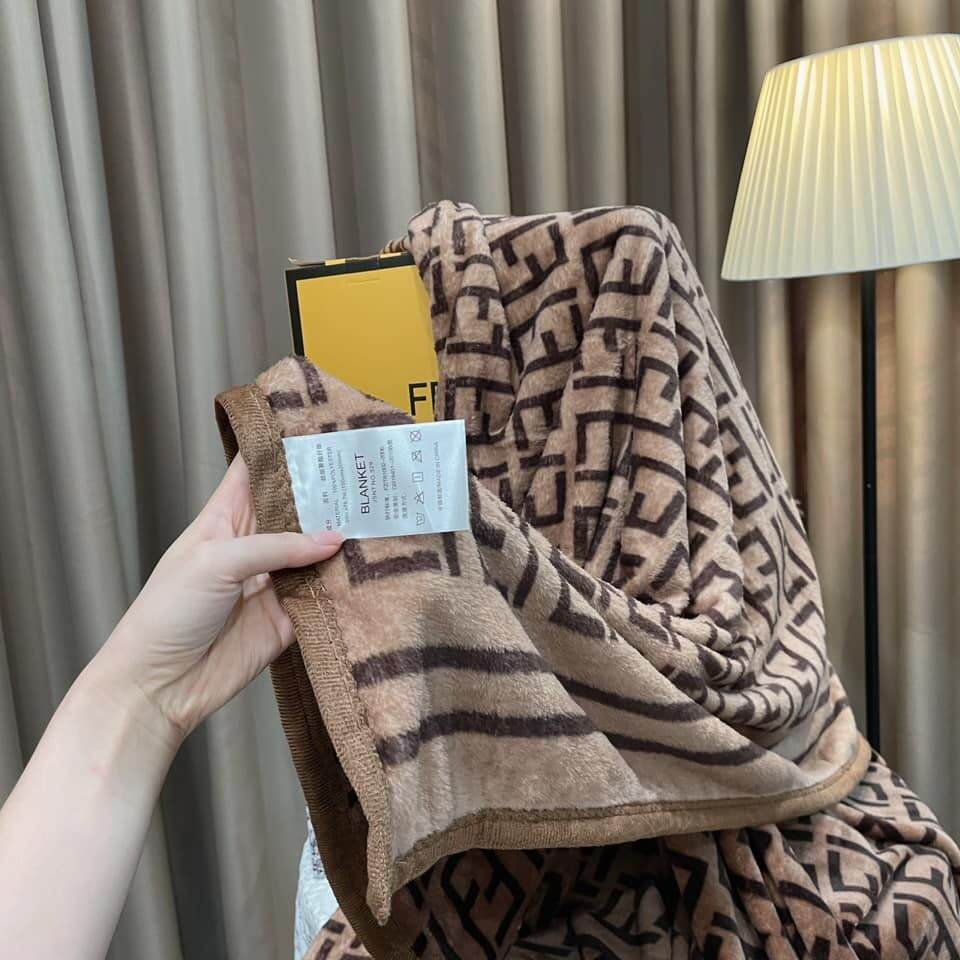CHĂN LÔNG TUYẾT  FENDI FULLBOX