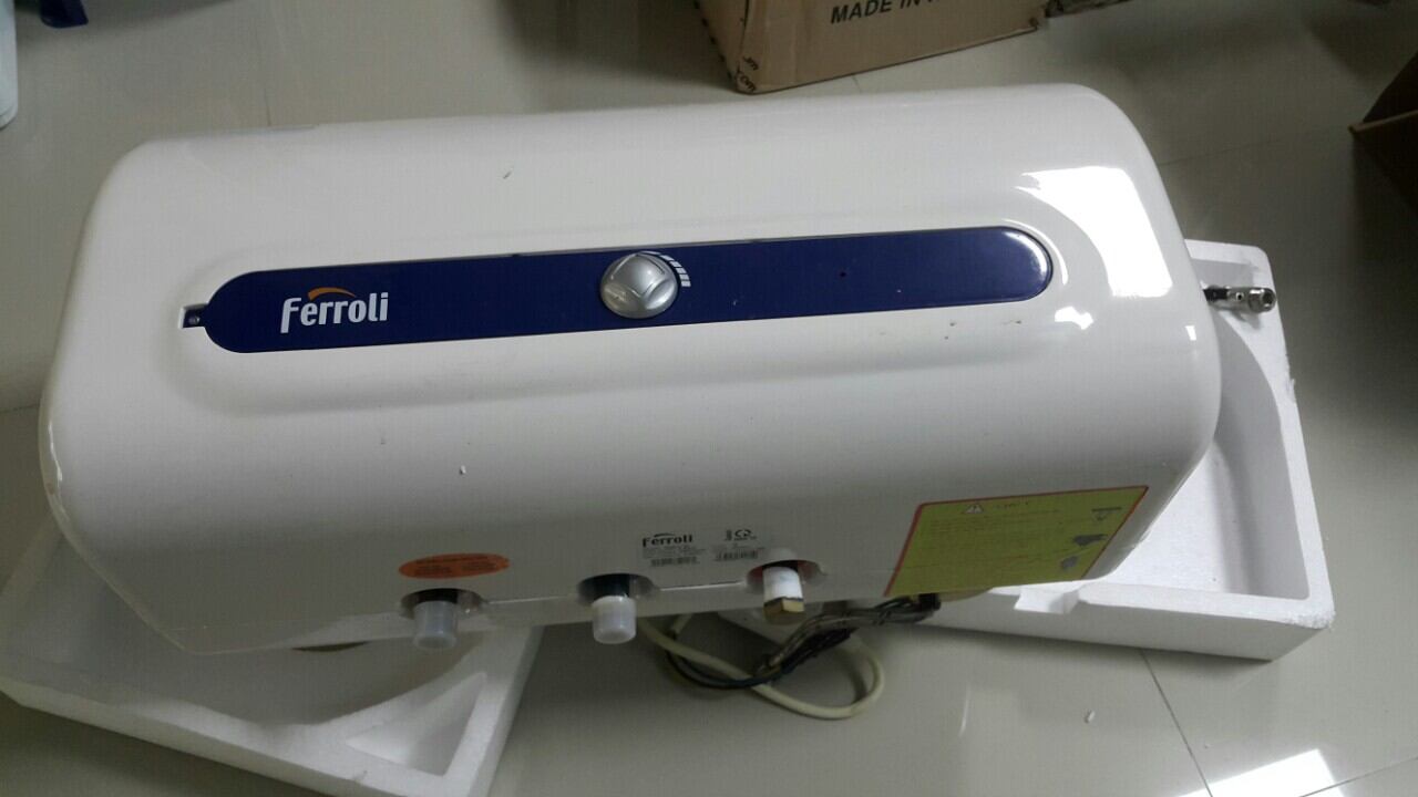 bình nóng lạnh Ferroli 30lit còn mới 90% nguyên thùng