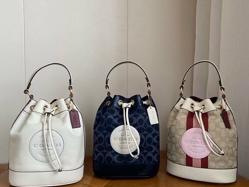 Túi Coach Dempsey Bucket