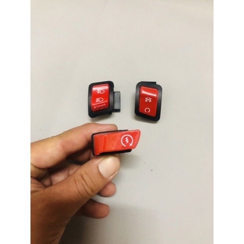 Nút công tắc passing , nút đề , nút idling stop , nút còi màu đỏ sh wave màu đỏ vario 125/ click 125/ ab 125 / future / lead125 / sh mode / pcx / vision2014 / shvn 2012 /shvn 2017 / winner/wave