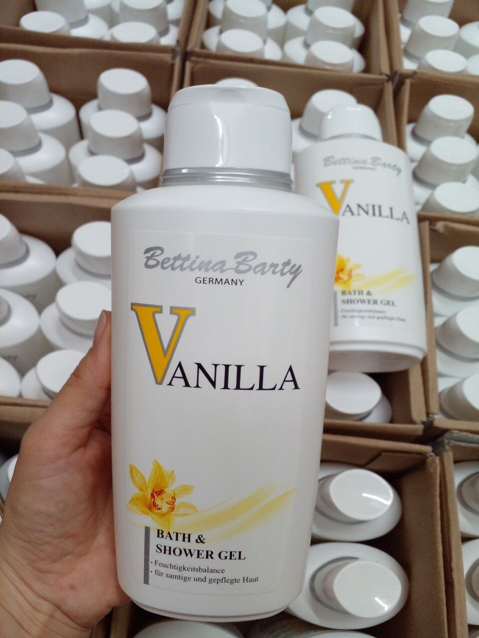 Sữa tắm hương nước hoa Bettina Barty Vanilla 500ml
