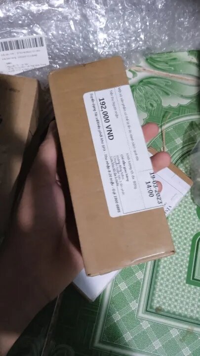 Kiện hàng bị boom