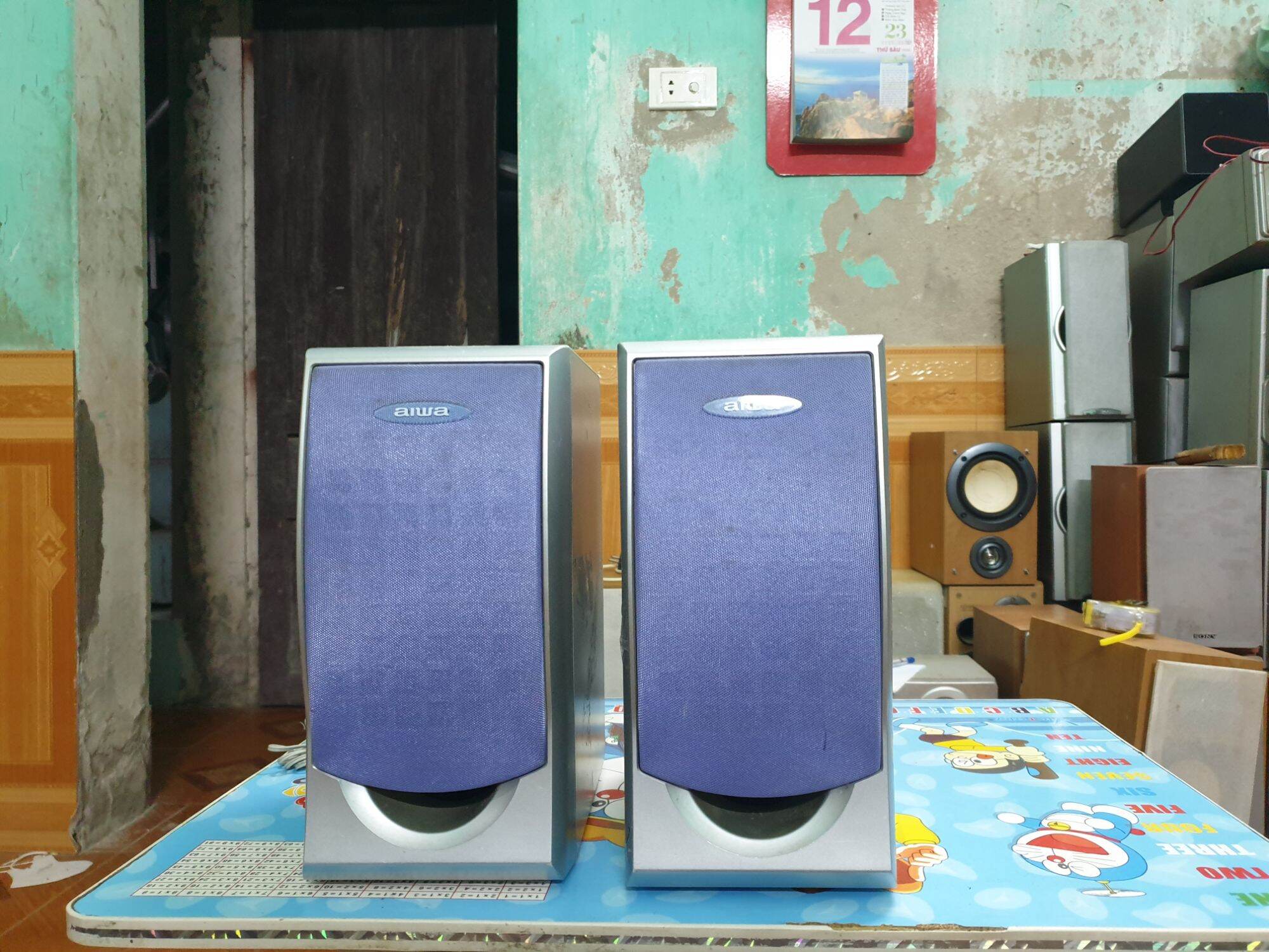 Đôi loa mini aiwa SX_ MD210. Loa liền căng, bass 10, màng giấy