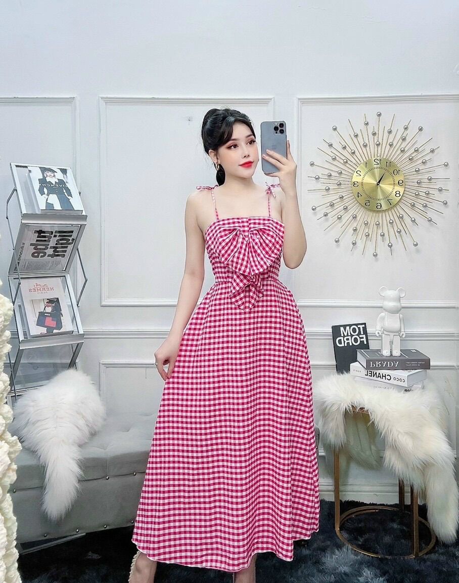 Đầm hai dây caro cột vai có nơ ngực chất vải lụa