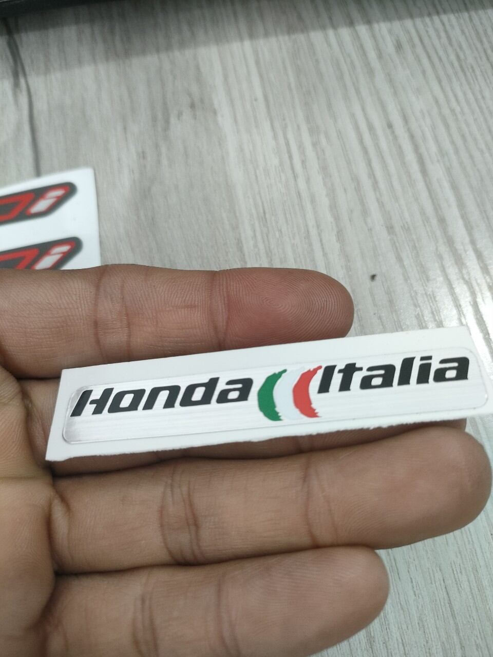 Chữ Italia , Số 150i màu đỏ ( Tem loại 1 )