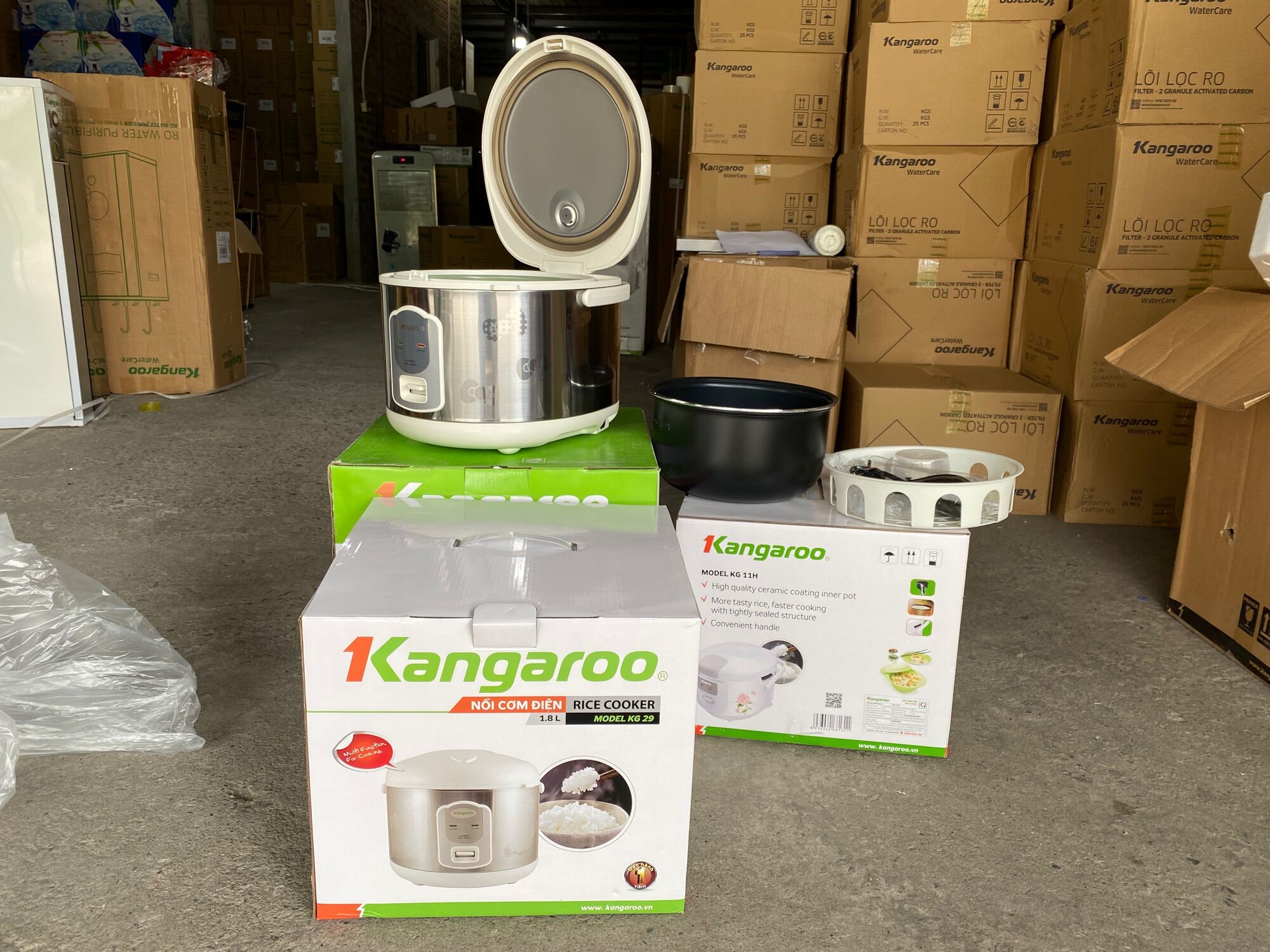 Nồi cơm điện Kangaroo  KGRC29D cKG29 1,8L