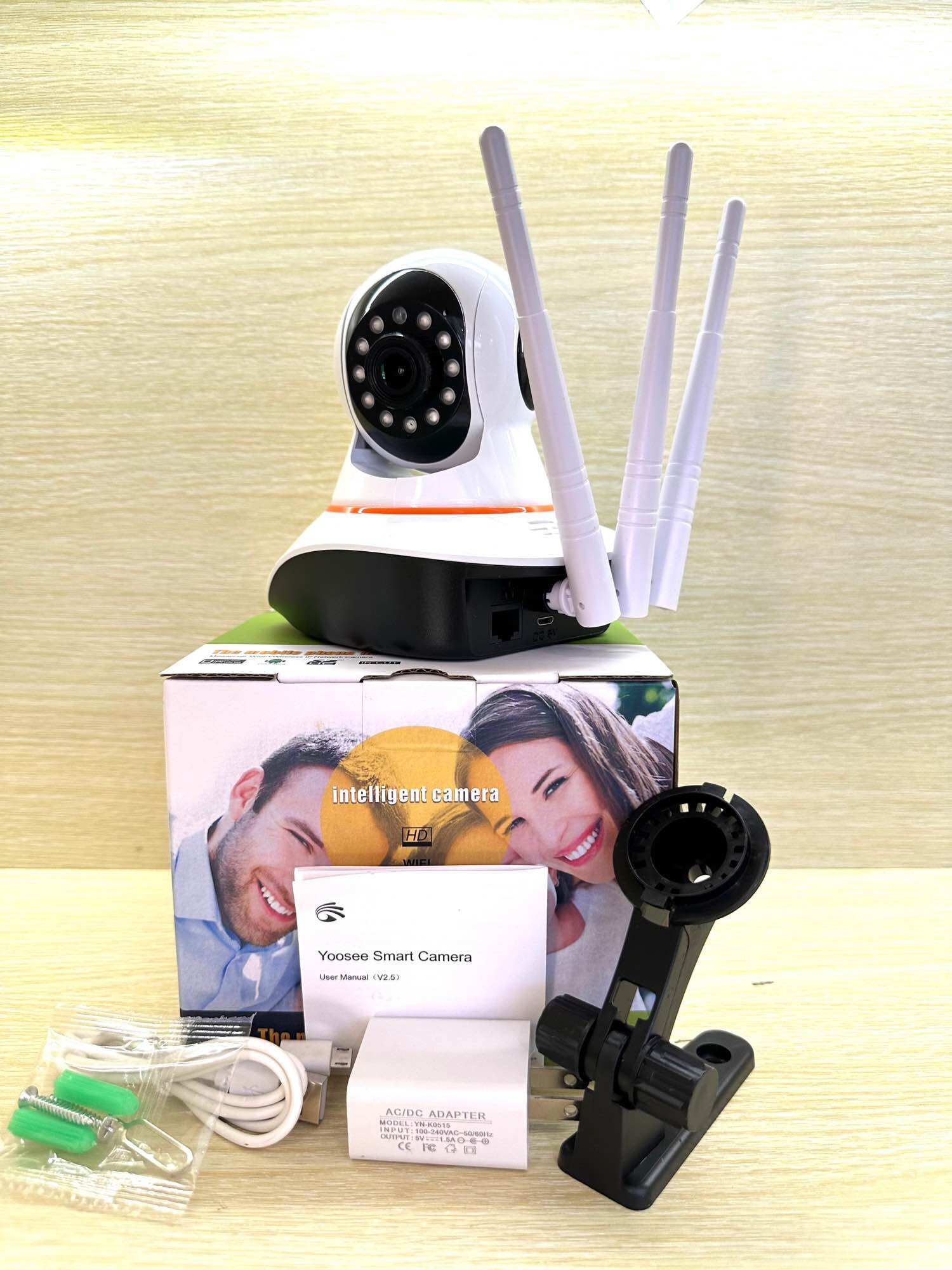 Camera yoosee 3 râu có màu ban đêm đàm thoại 2 chiều