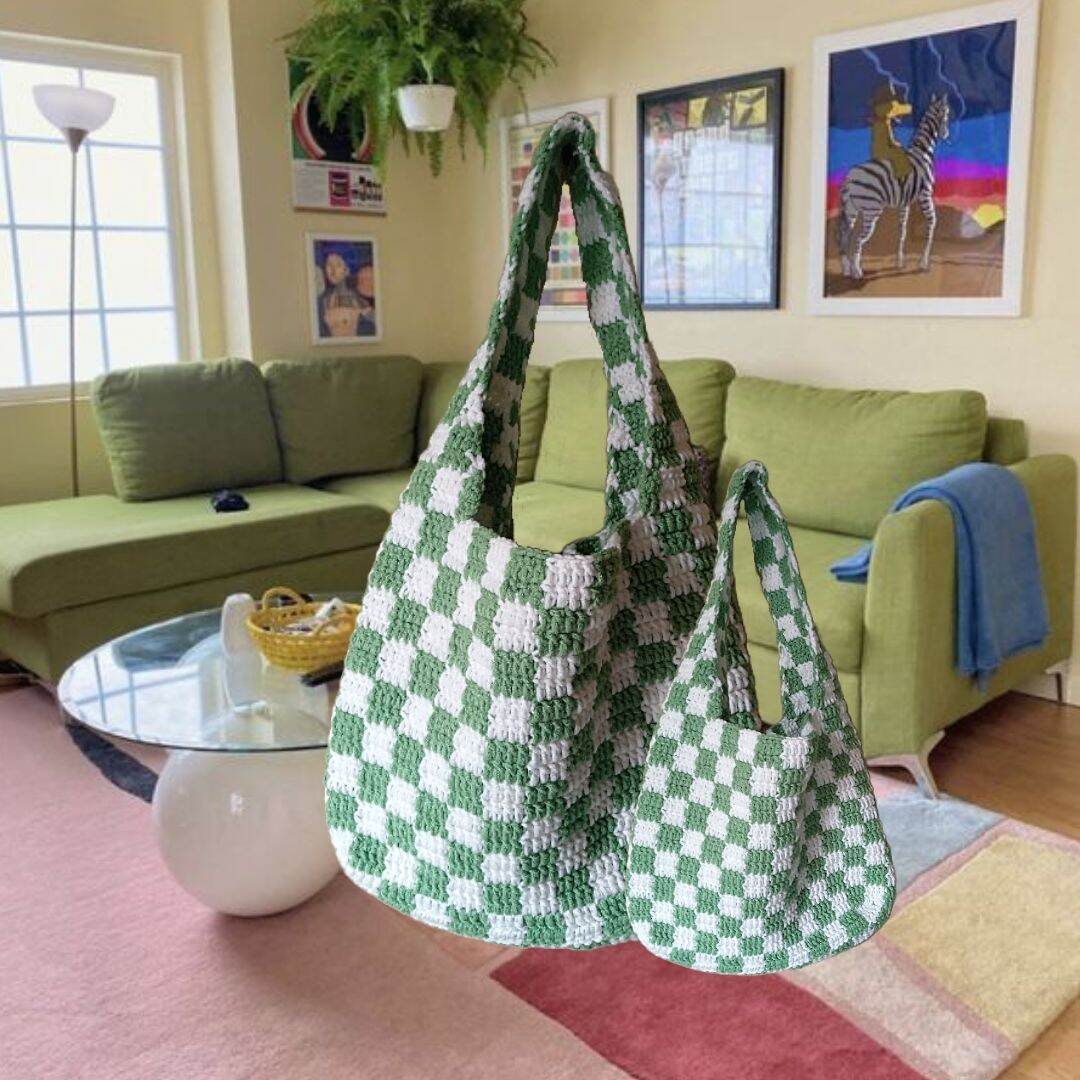 Gambit Bag - Túi móc len hoạ tiết caro size L