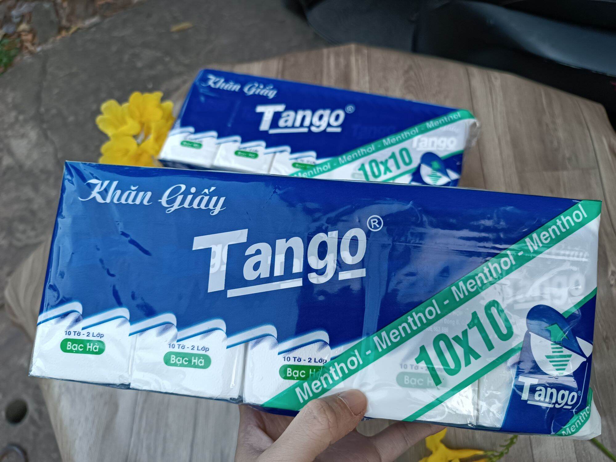 Khăn giấy bỏ túi TANGO (1 lốc 10 gói)