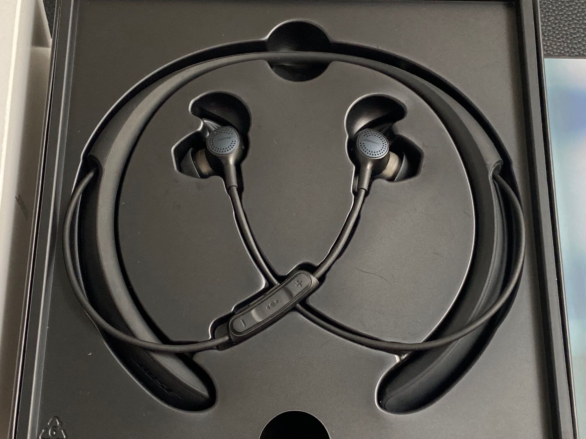Tai Nghe Không Dây Bose Quiet Control QC30