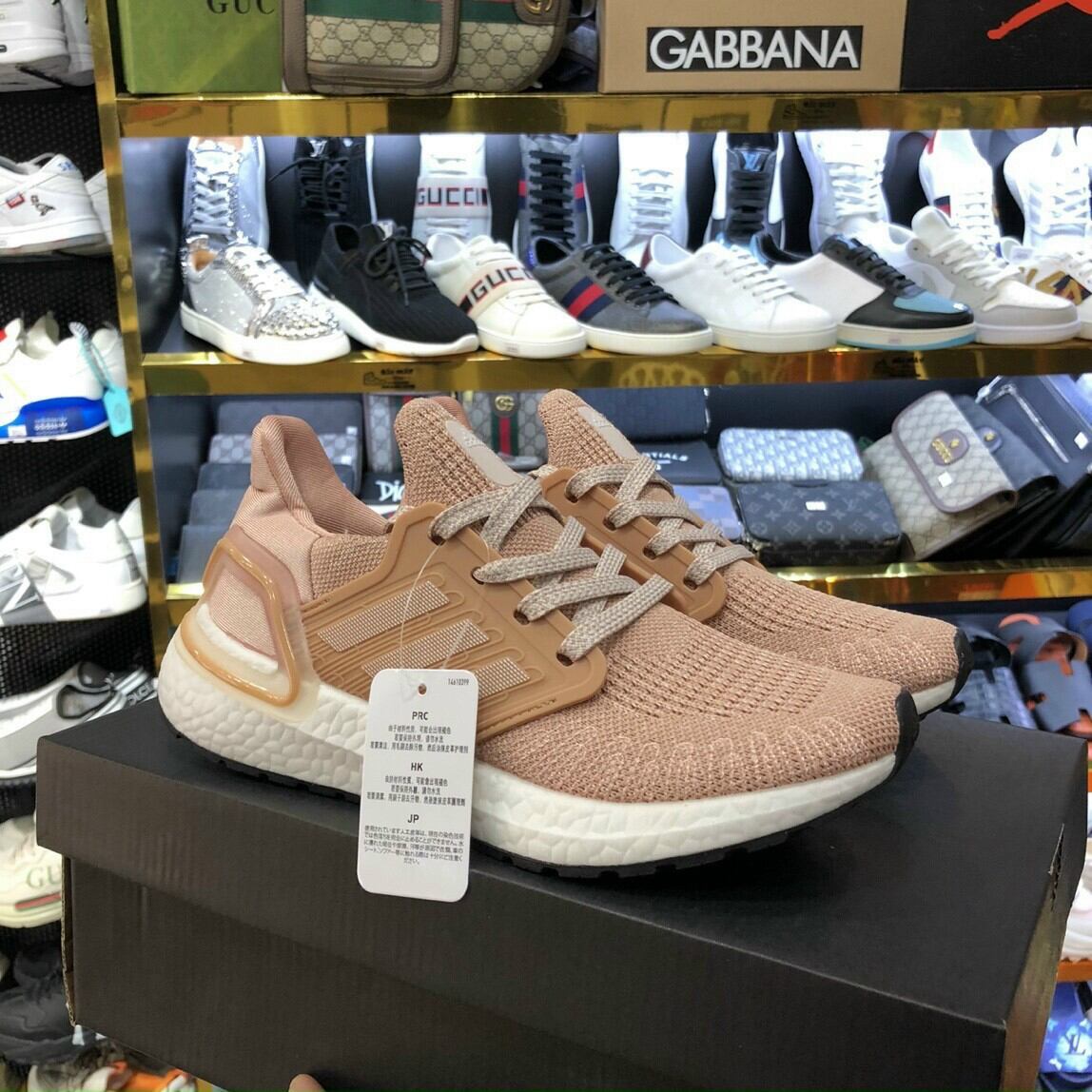 Giày thể theo Ultraboost 6.0 gồm 9 màu