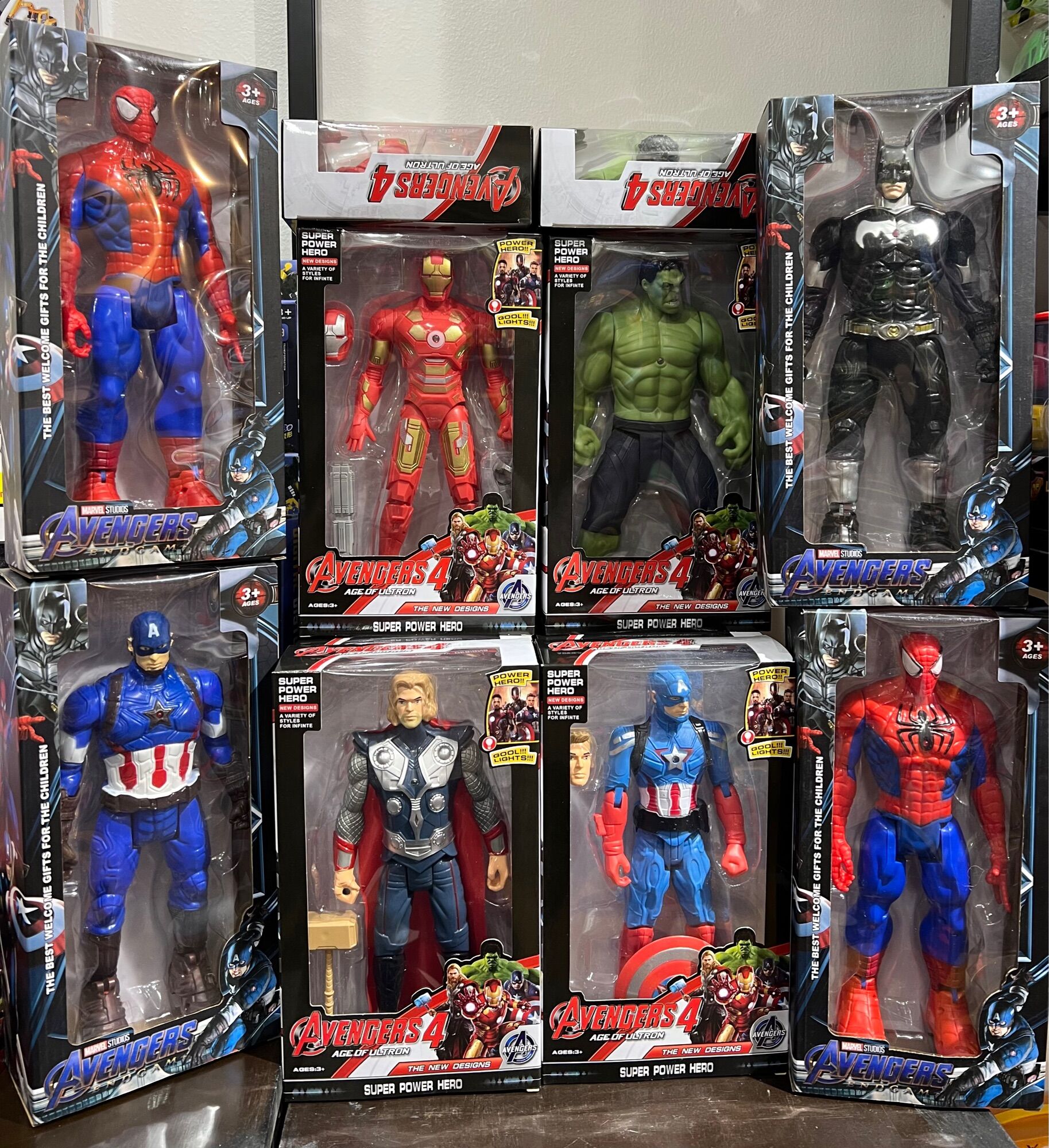 Mô hình nhân vật siêu anh hùng Captain, Người nhện, Hulk khổng lồ xanh, Người sắt Ironman,...