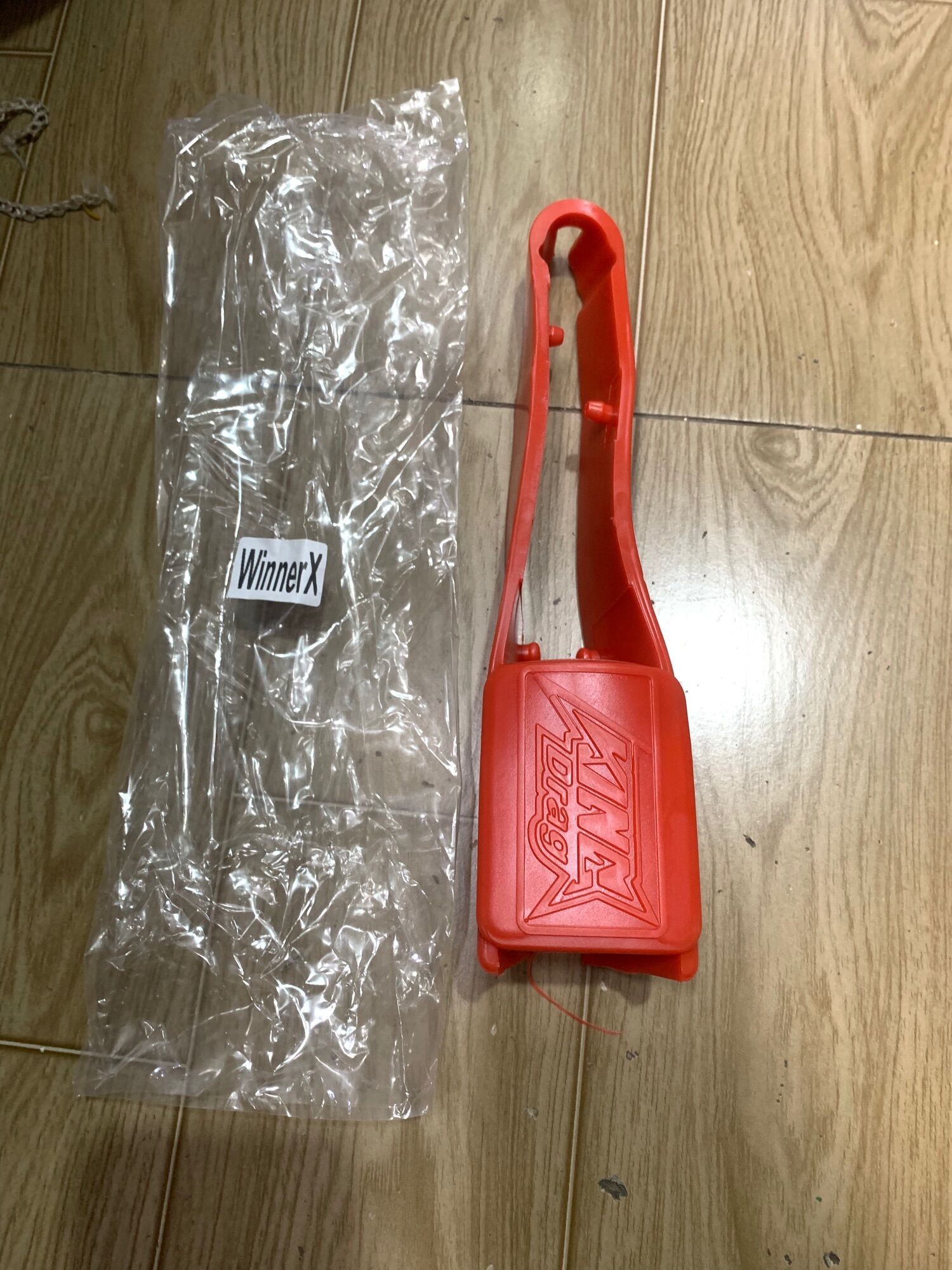 Cao su gấp winner v1 và sonic và winner X gắn như zin màu đỏ